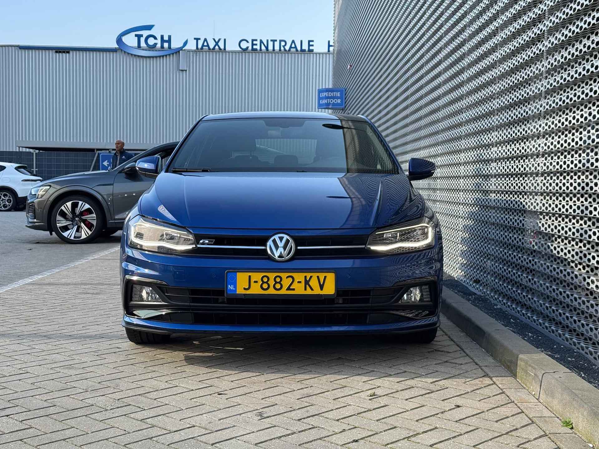 Volkswagen Polo 1.0 TSI Highline / R-Line Exterieur / Style Interieur / Panoramadak / Virtual Cockpit / LED / 17" LMV - 27/28