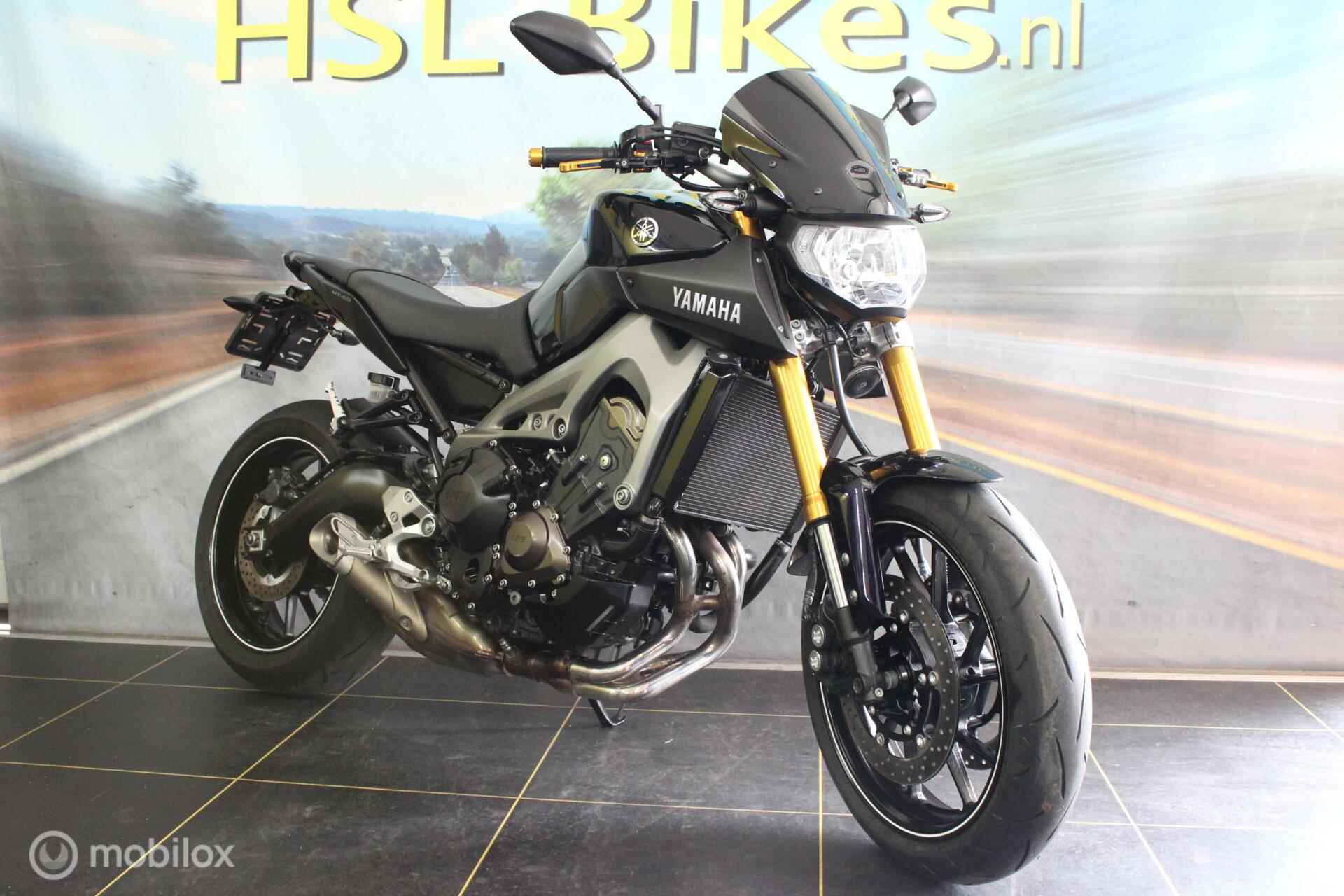 Yamaha MT-09 MT09 - 9/10