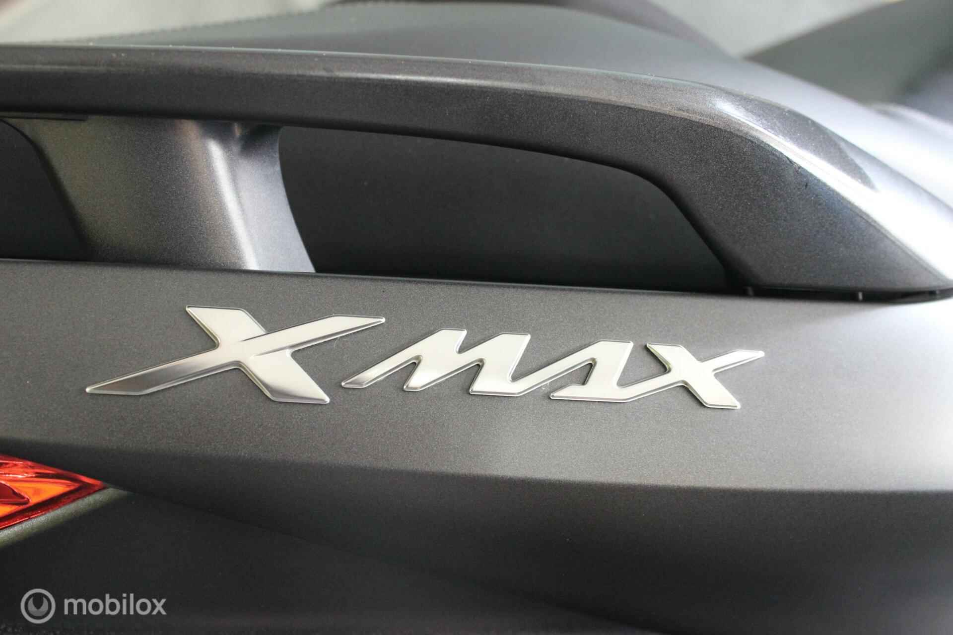 Yamaha XMAX 300 ABS - 3/11