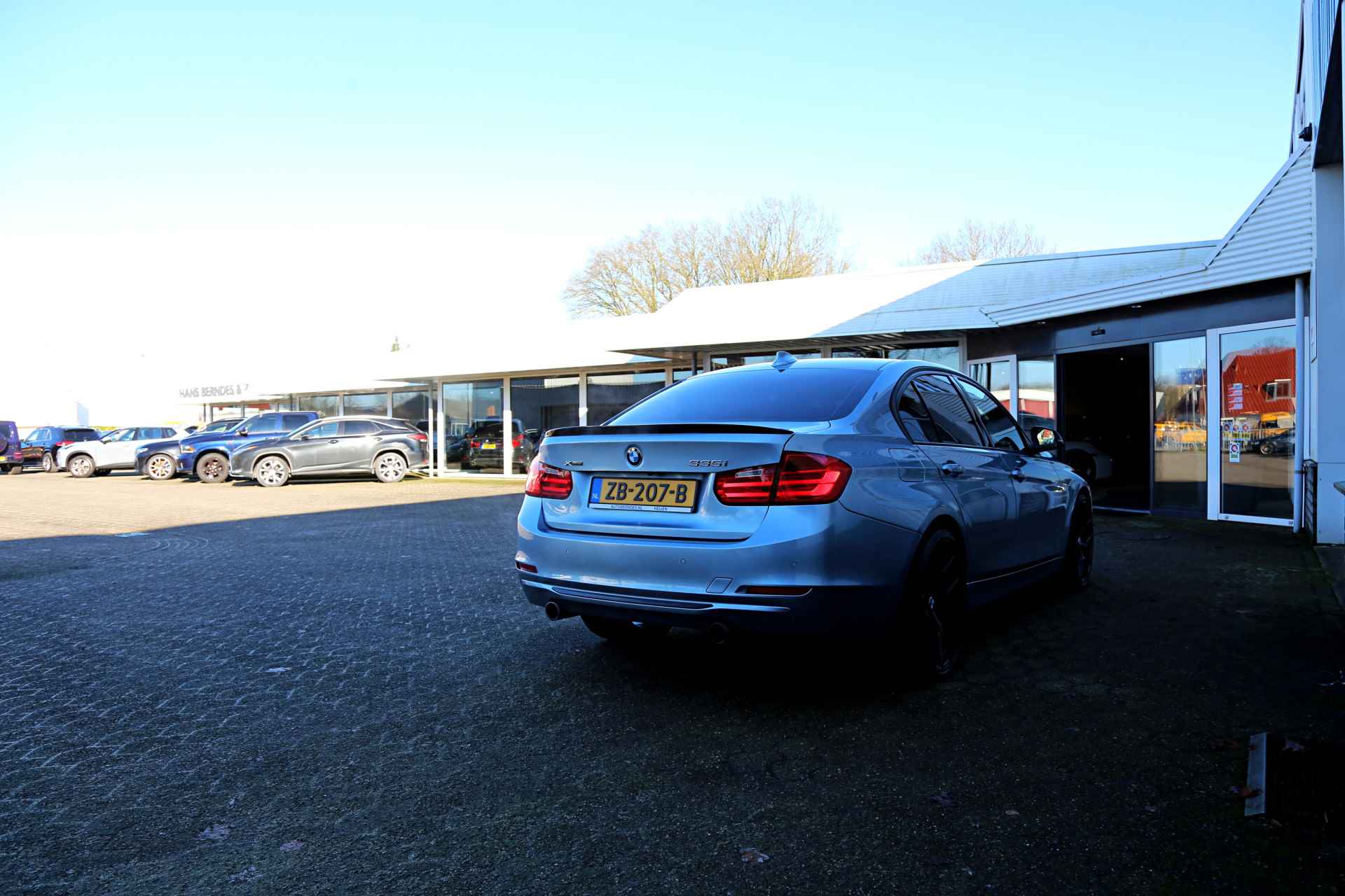 BMW 3-serie 335i xDrive 306PK 6 Cilinder Aut.*Perfect Onderh.*Sportuitlaat/Camera/Ambiance/Climate-Control/Sportleder/Stoelverw./LED/Parkeer - 4/54