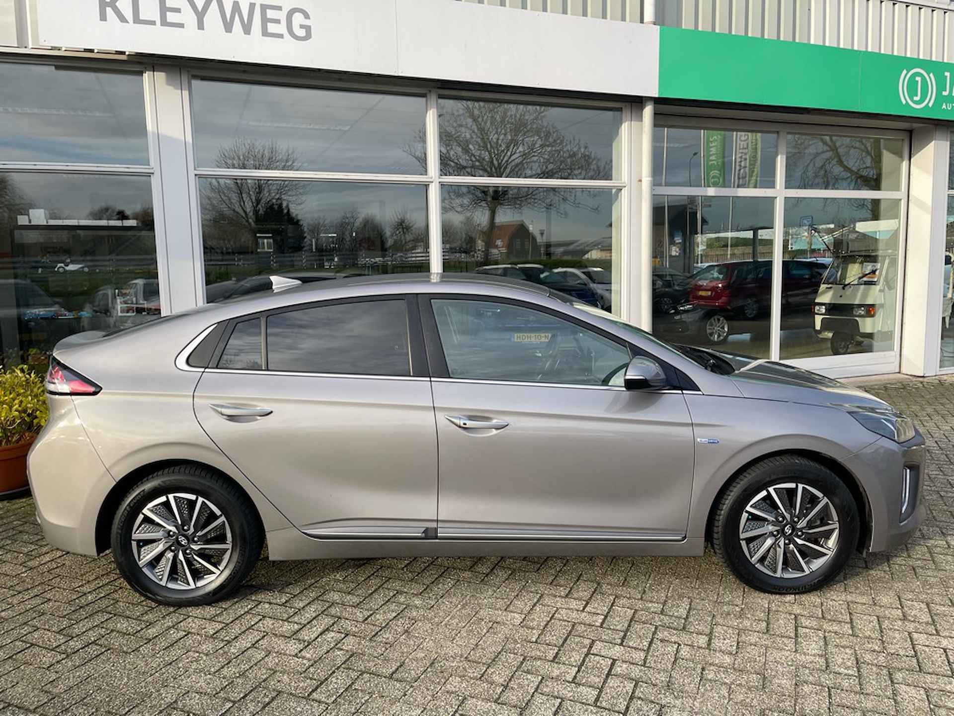 Hyundai IONIQ Premium EV 38 kWh, Nav, Carplay, Leder, Stoelverwarming - 6/30