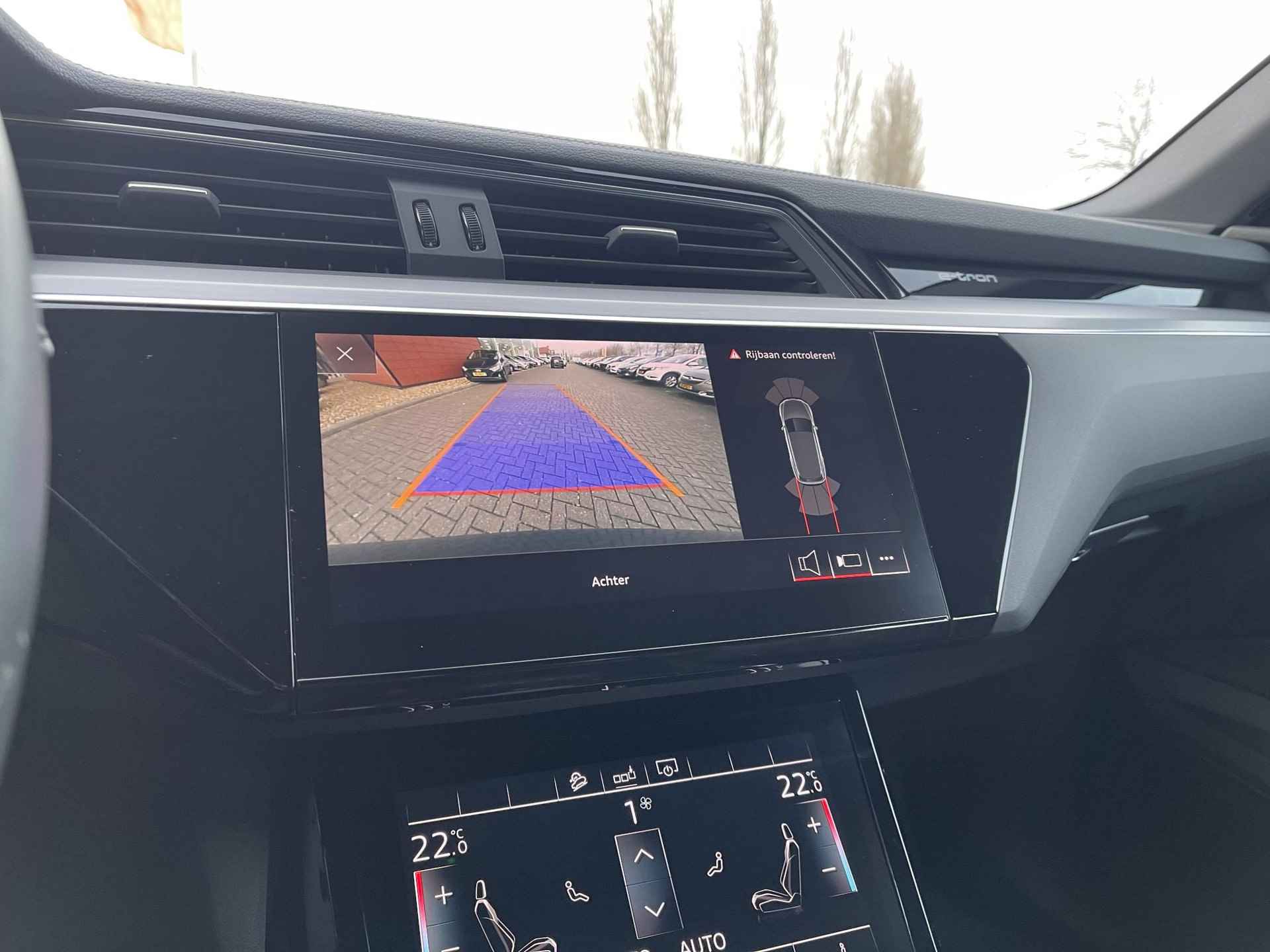 Audi e-tron e-tron 55 quattro advanced 95 kWh Tour Pack | Adapt. Cruise Control | Vol-Leder | Geheugenstoel | Stoelverwarming | Camera | Sportstoelen | Rijklaarprijs! - 18/28