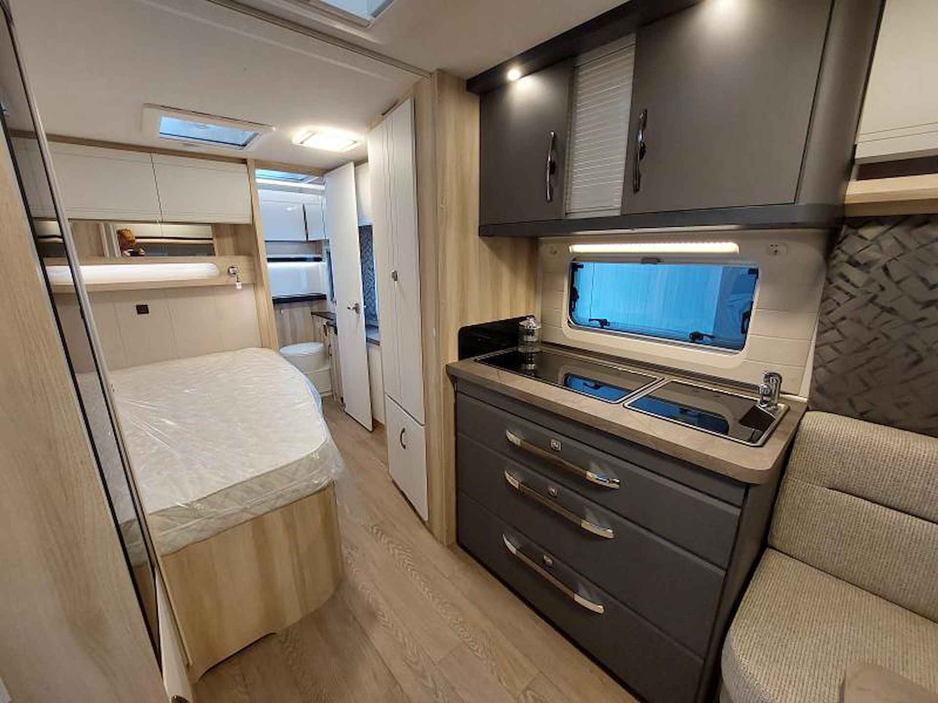 Hobby De Luxe 495 WFB 2025 Fransbed/Badkamer - 7/16