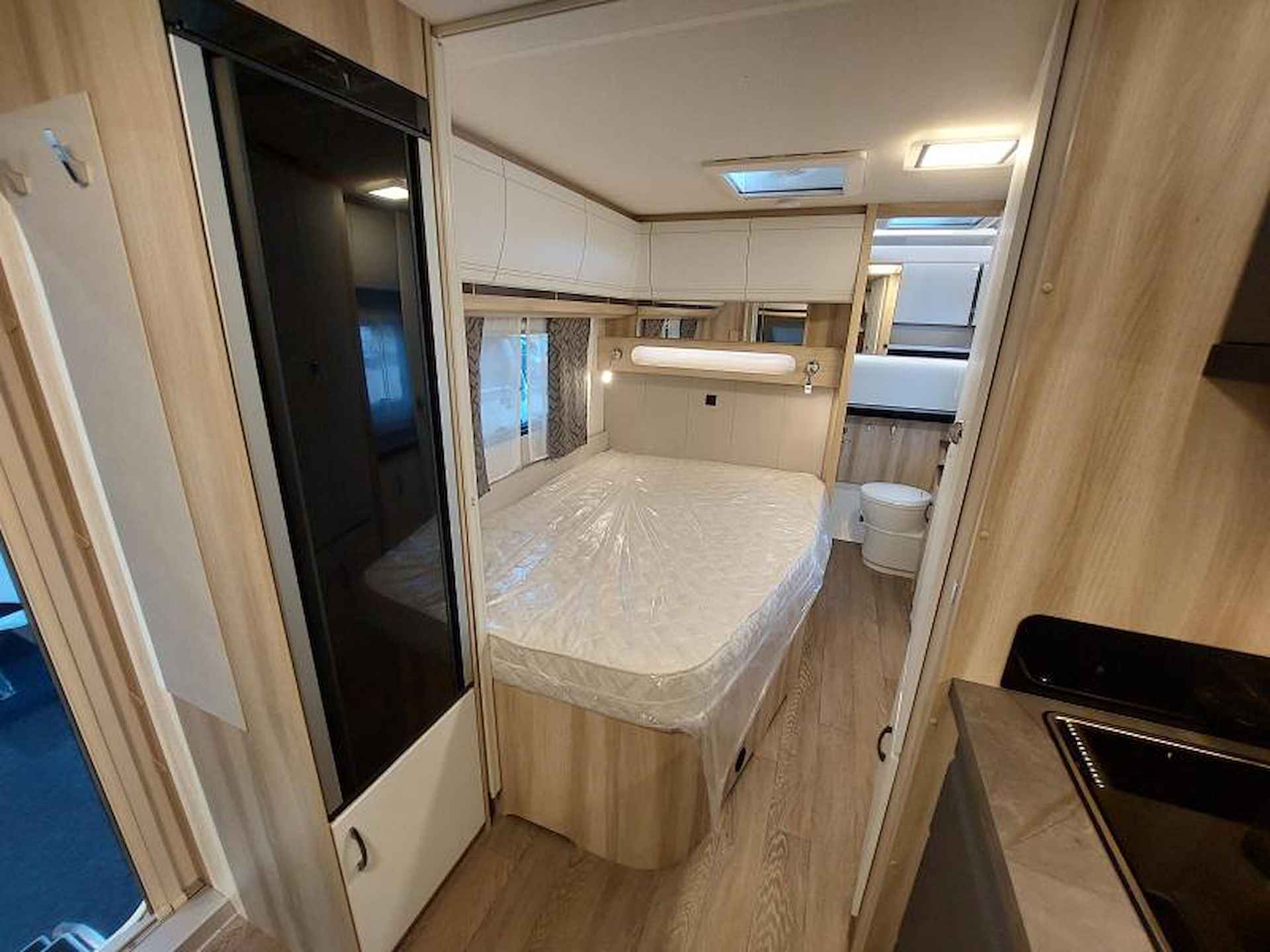 Hobby De Luxe 495 WFB 2025 Fransbed/Badkamer - 10/16