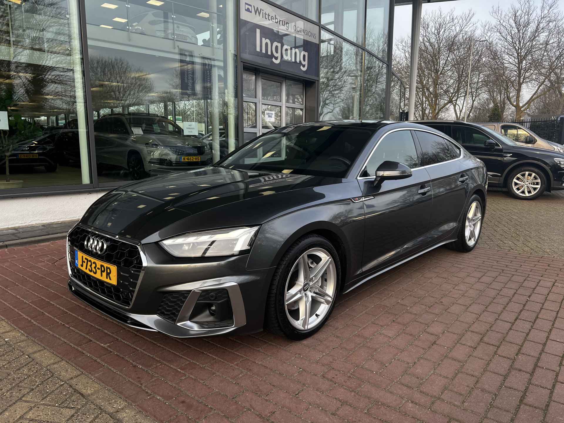 Audi A5 Sportback 40 TFSI S edition AUT/ Metallic/ 190 PK/ Digitale cockpit / Led/ Panoramadak/ S line Int. + Ext./ Elec. Achterklep./ Camera/ Parkeersensoren/  18 lmv - 21/33