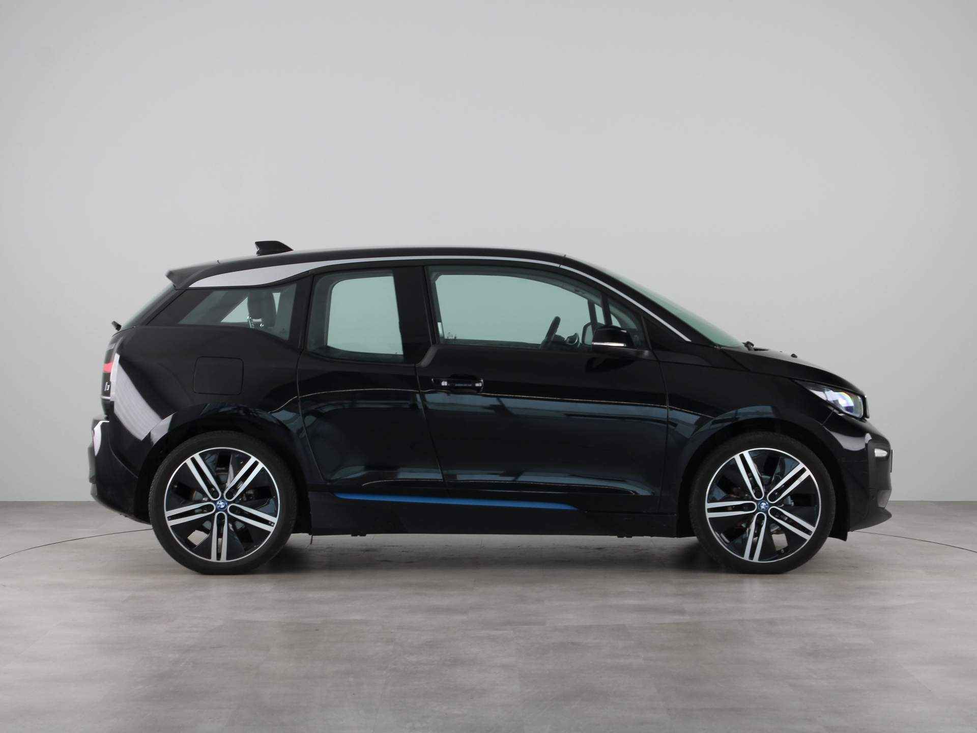 BMW i3 120Ah 42 kWh Executive Edition - 8/22