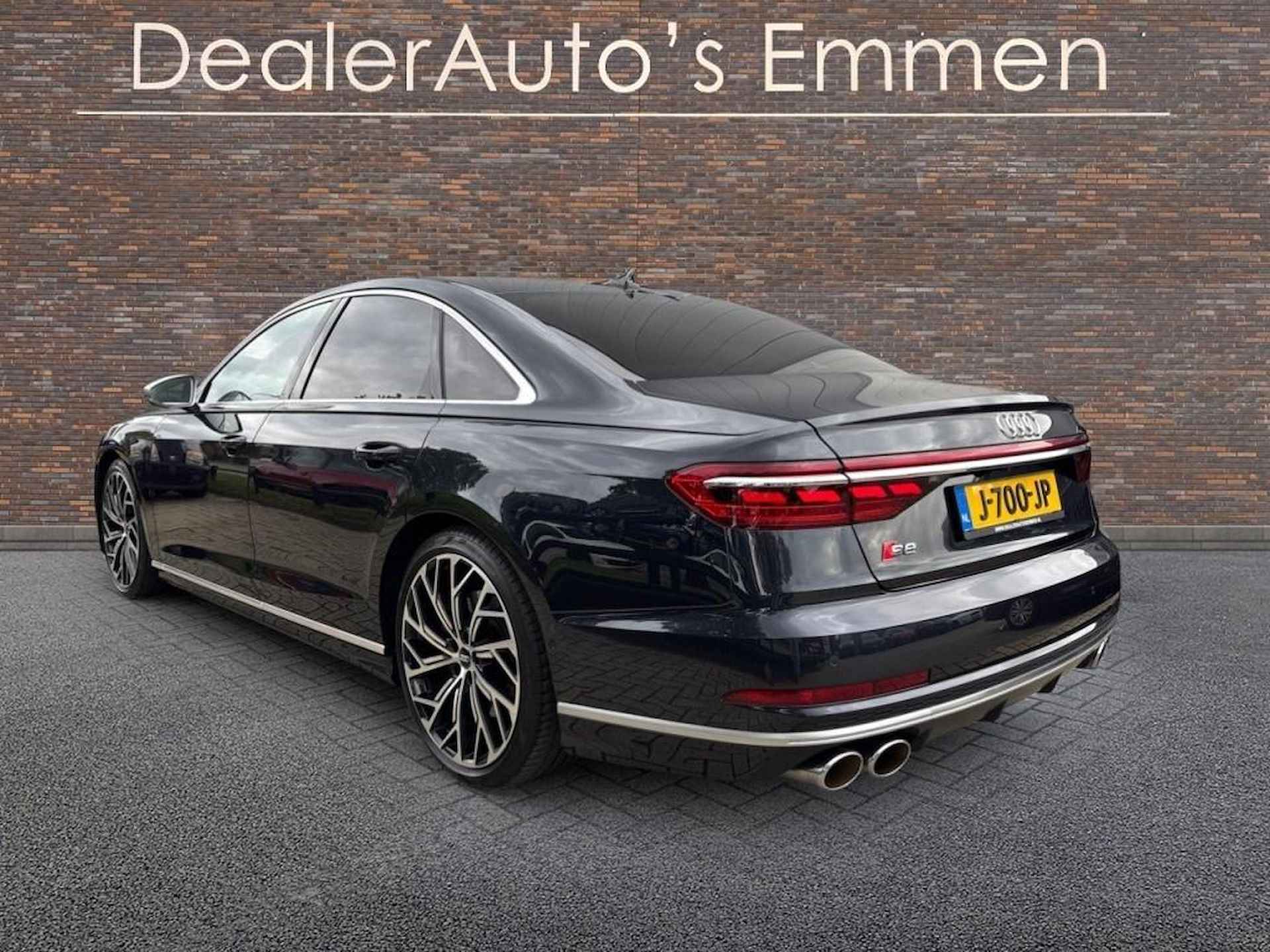 Audi A8 4.0 TFSI S8 Quattro - 3/51