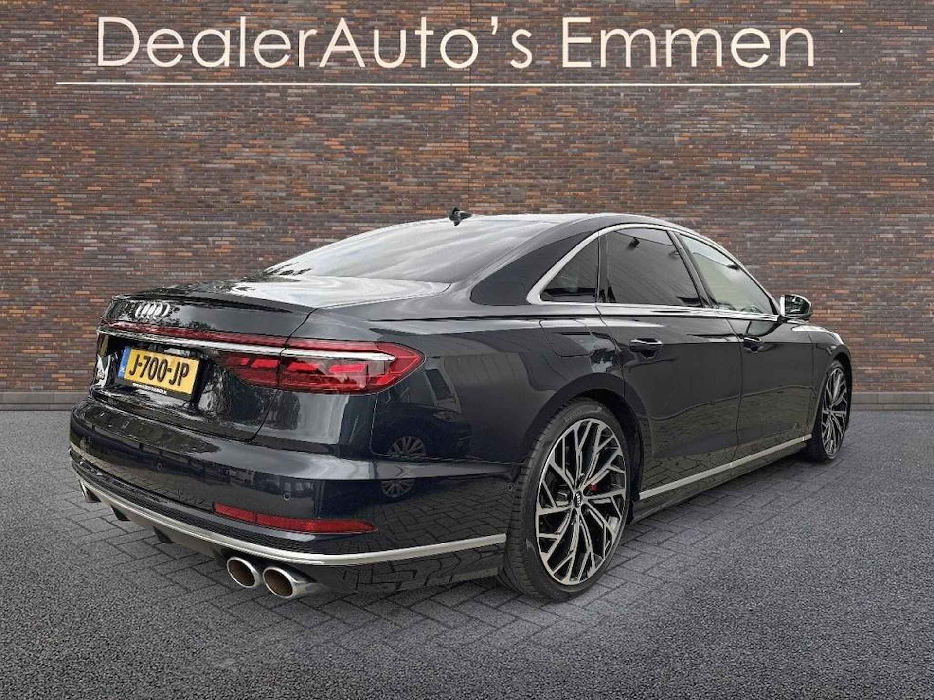 Audi A8 4.0 TFSI S8 Quattro - 4/51