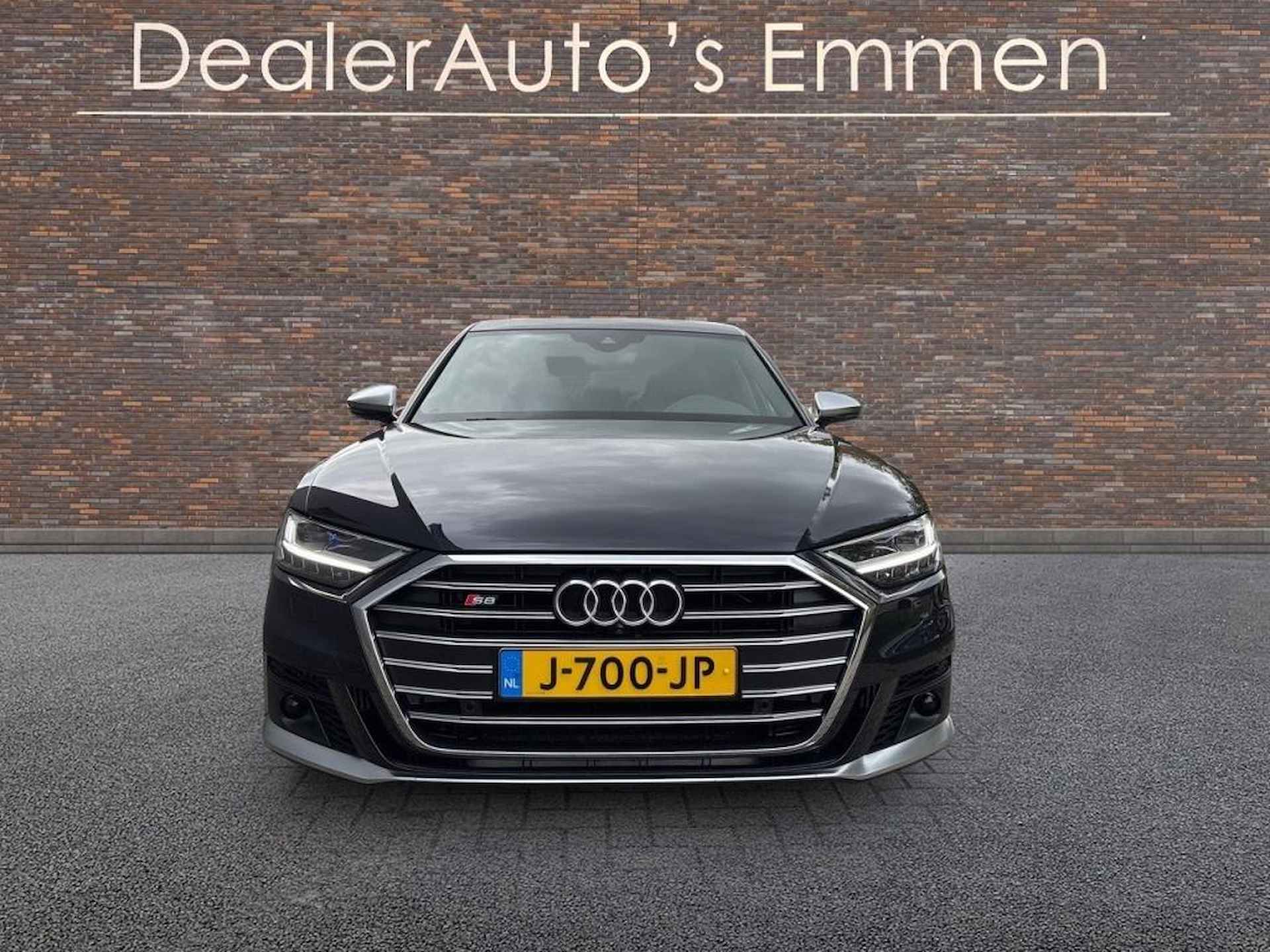 Audi A8 4.0 TFSI S8 Quattro - 12/51