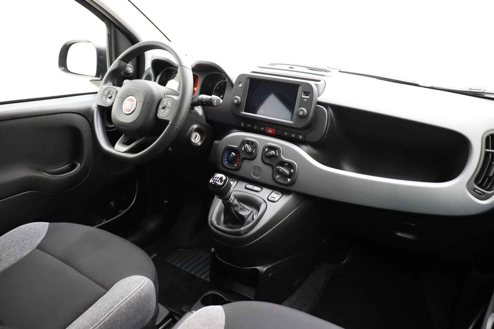 Fiat Panda 1.0 Hybrid City Life | Navigatie via Apple Carplay | Dakrails | DAB radio | 5 Zitplaatsen | Airco | Hoge instap - 3/27