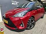 Toyota Yaris 1.5 Hybrid Bi-Tone Black roof | Navigatie | Camera | PDC voor |