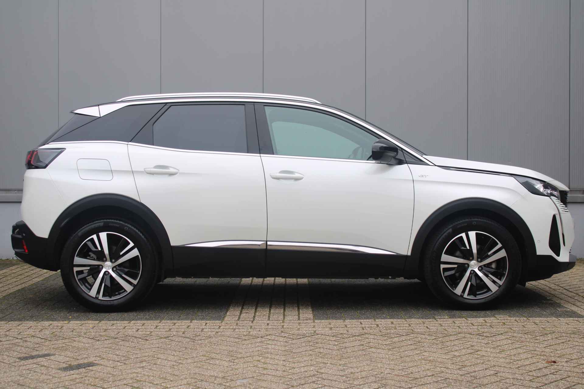 Peugeot 3008 GT 1.2 PureTech 130-PK EAT8 AUTOMAAT | PARKEERCAMERA | FULL LED | STOELVERWARMING | NAVI | DAB+ - 7/40