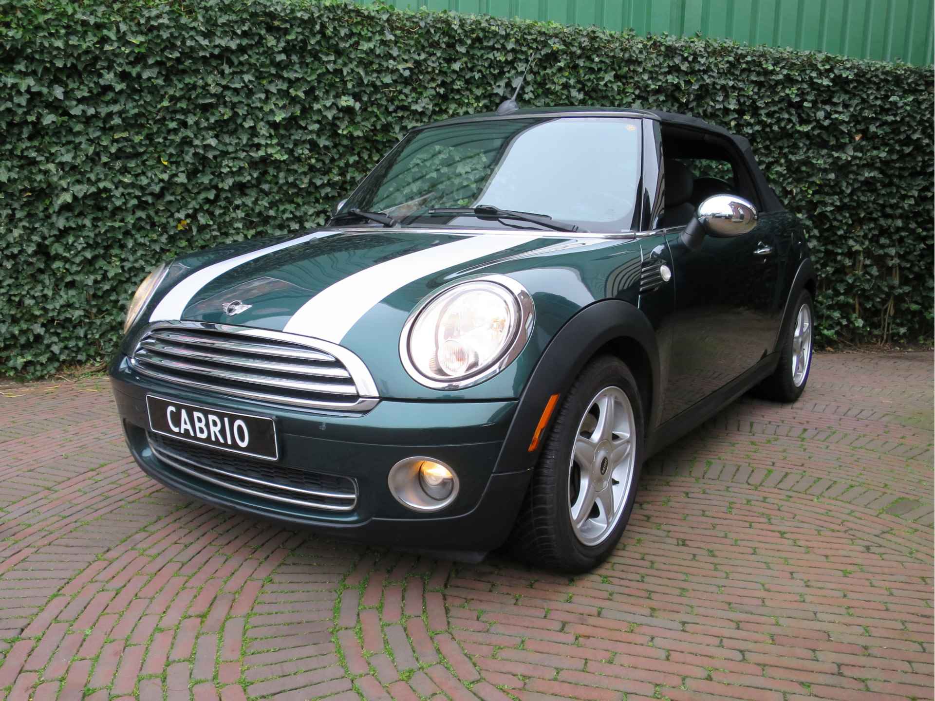 MINI Cabrio 1.6 Cooper R57 met Clima, BT, stoelverw. en 16" - 7/47