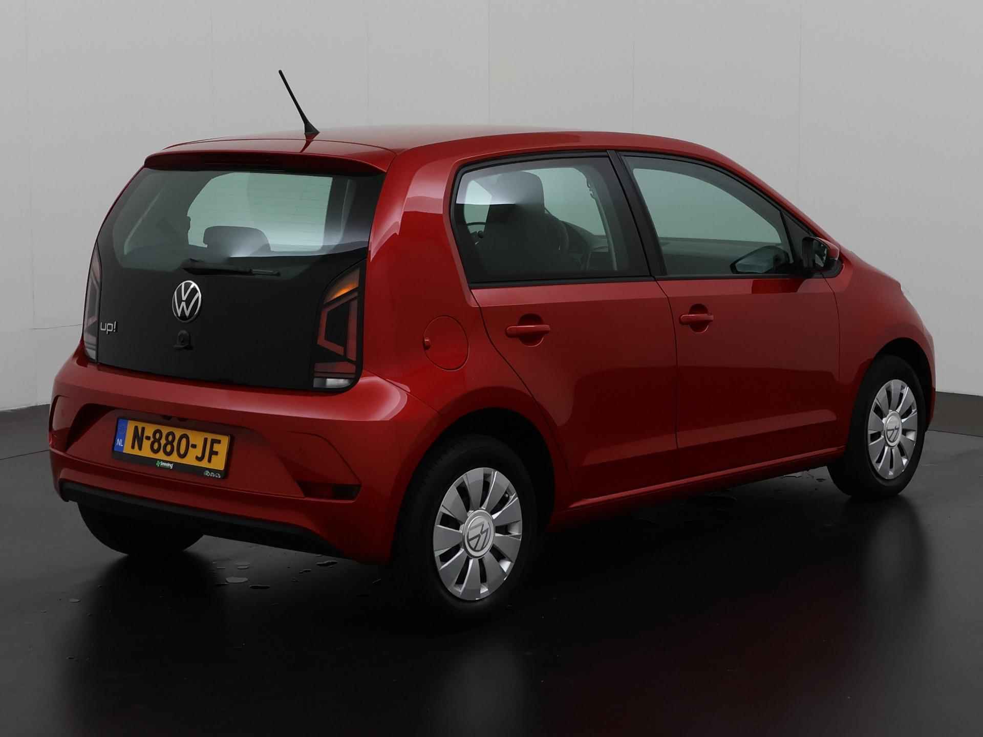 Volkswagen Up! 1.0 | Camera | Cruise | Zondag Open! - 4/26