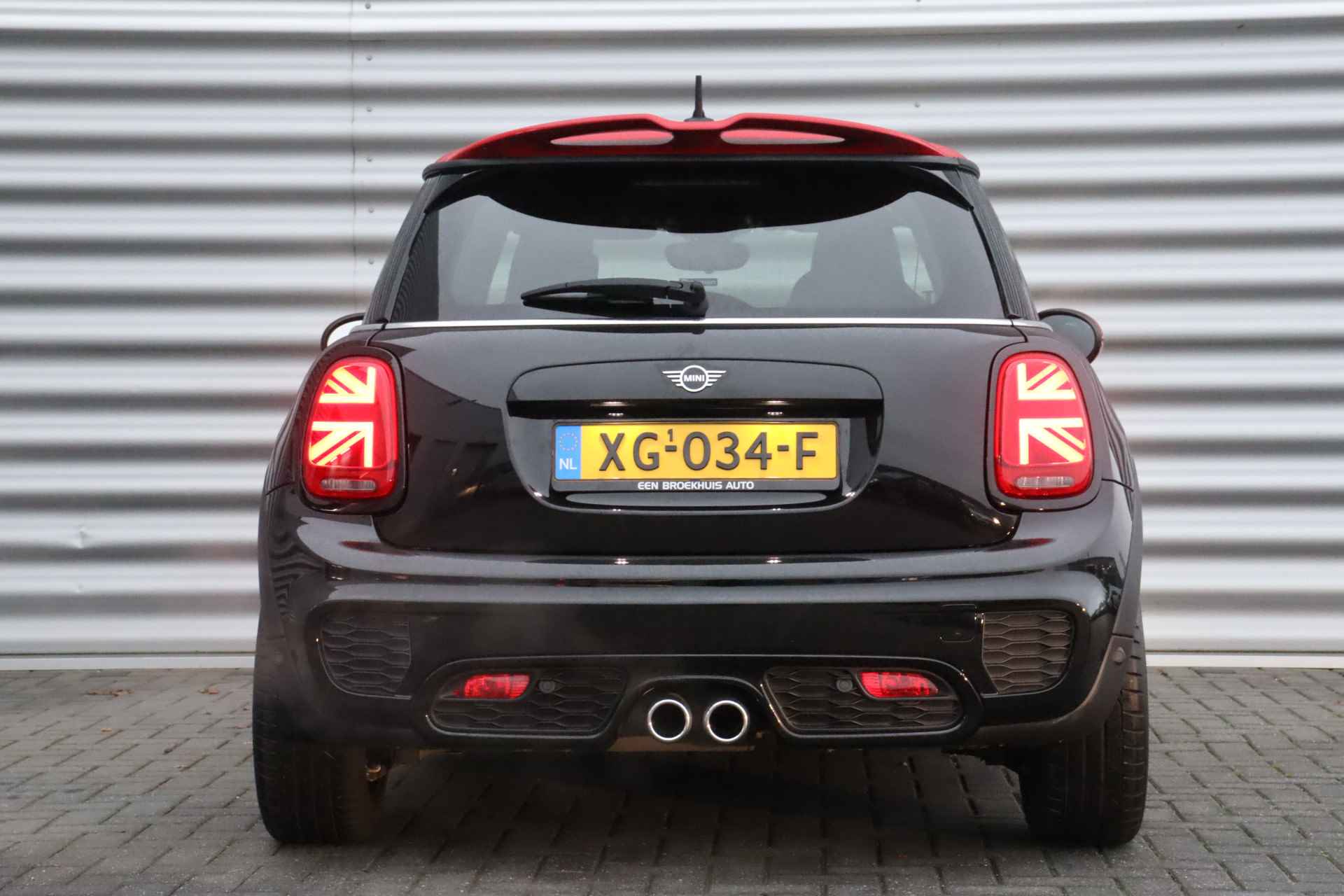 MINI Cooper S 2.0 192PK KNIGHTSBRIDGE EDITION JCW AUTOMAAT / NAVI / LEDER / CLIMA / FULL-LED / PDC / 17" LMV / KEYLESS / PANO. DAK / HARMANN - 8/37