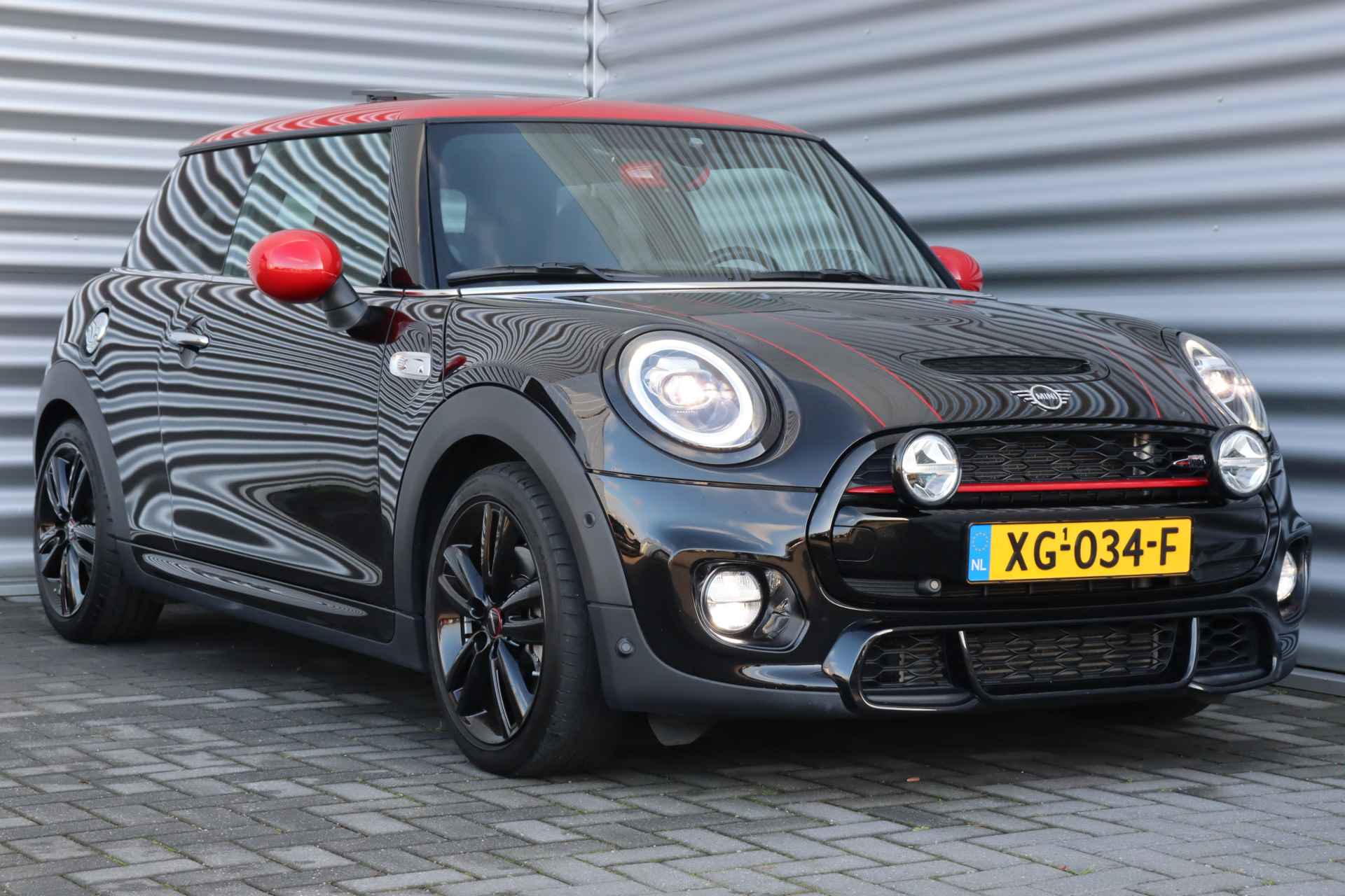 MINI Cooper S 2.0 192PK KNIGHTSBRIDGE EDITION JCW AUTOMAAT / NAVI / LEDER / CLIMA / FULL-LED / PDC / 17" LMV / KEYLESS / PANO. DAK / HARMANN - 4/37