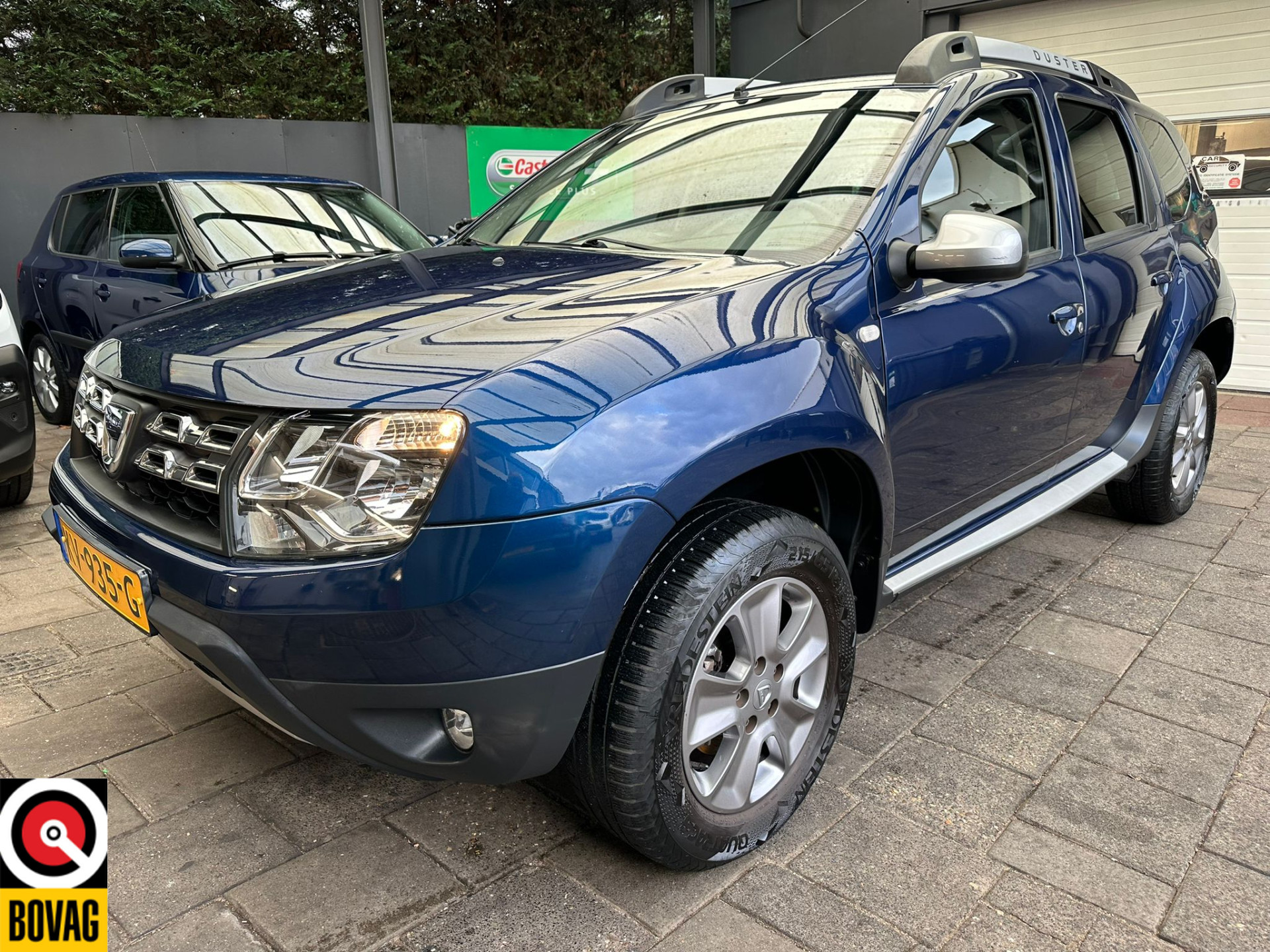 Dacia Duster 1.2 TCe 4x2 Lauréate Navigatie | trekhaak | All-season |