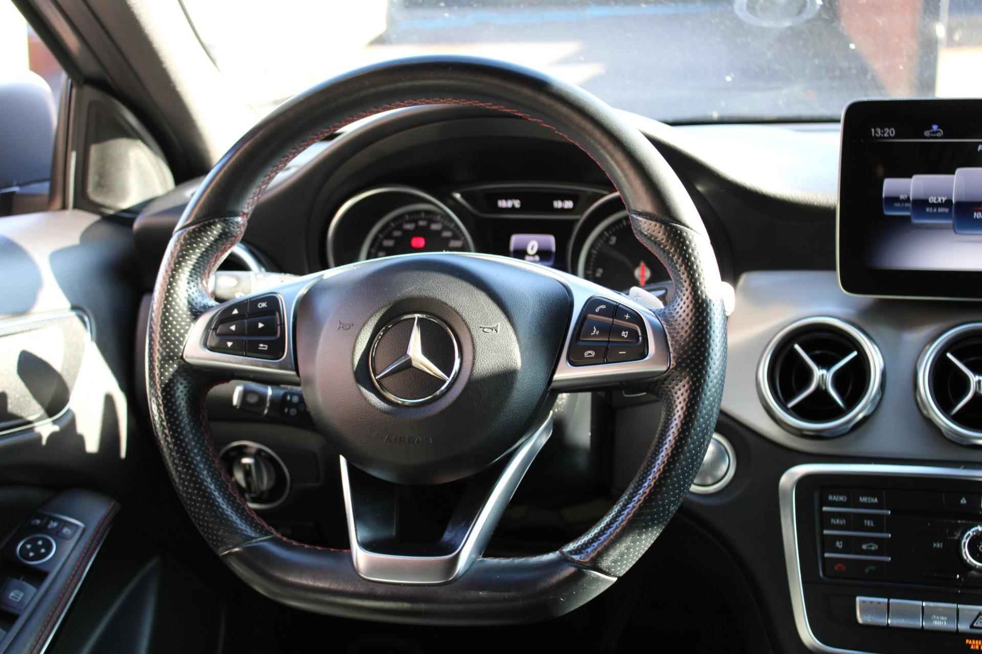 Mercedes-Benz GLA-klasse 200 d Business Solution AMG - 20/24