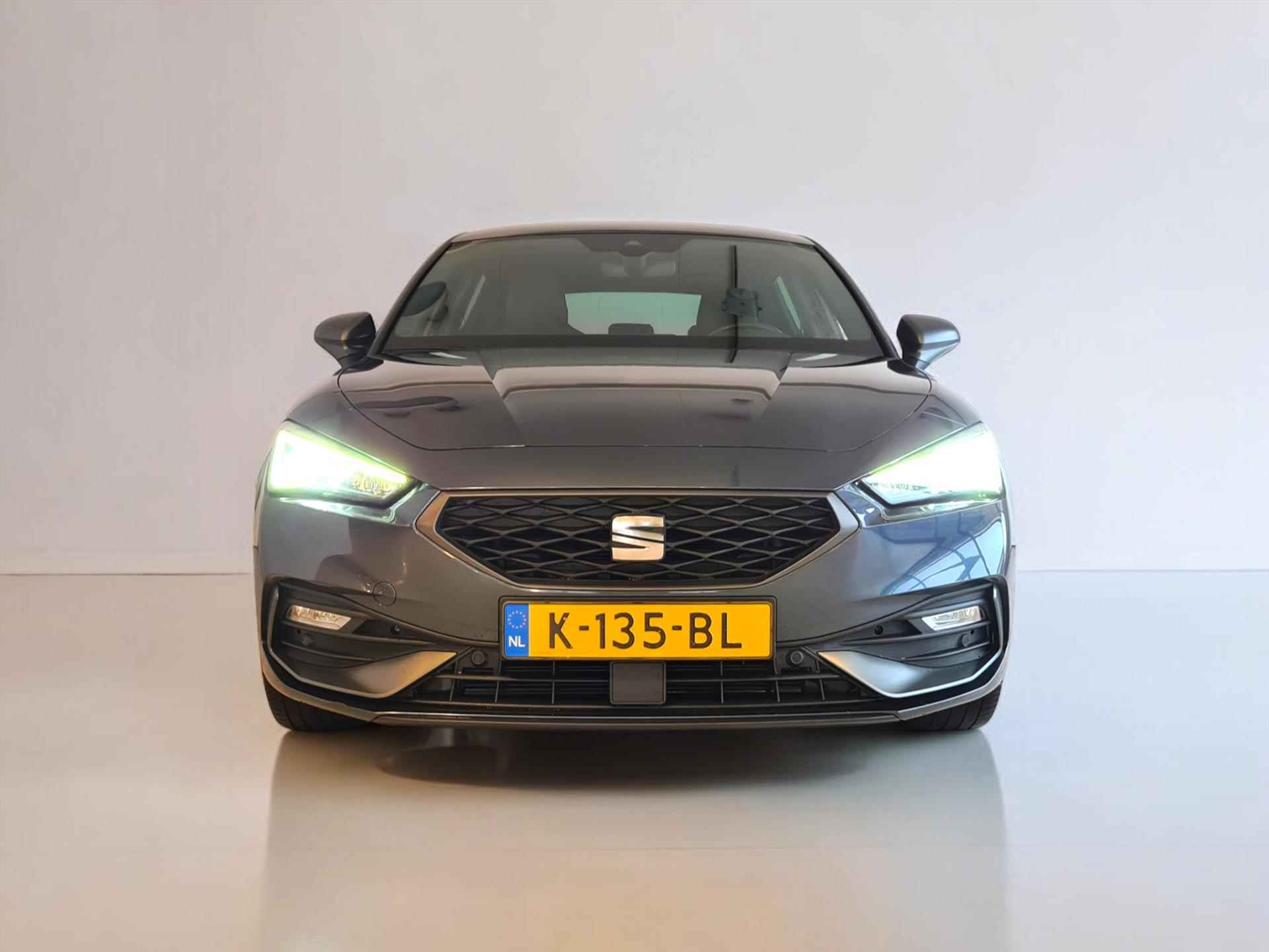 SEAT Leon 1.5 TSI 150pk FR Launch Edition NAVI WINTERPACK LED CAMERA - 9/42