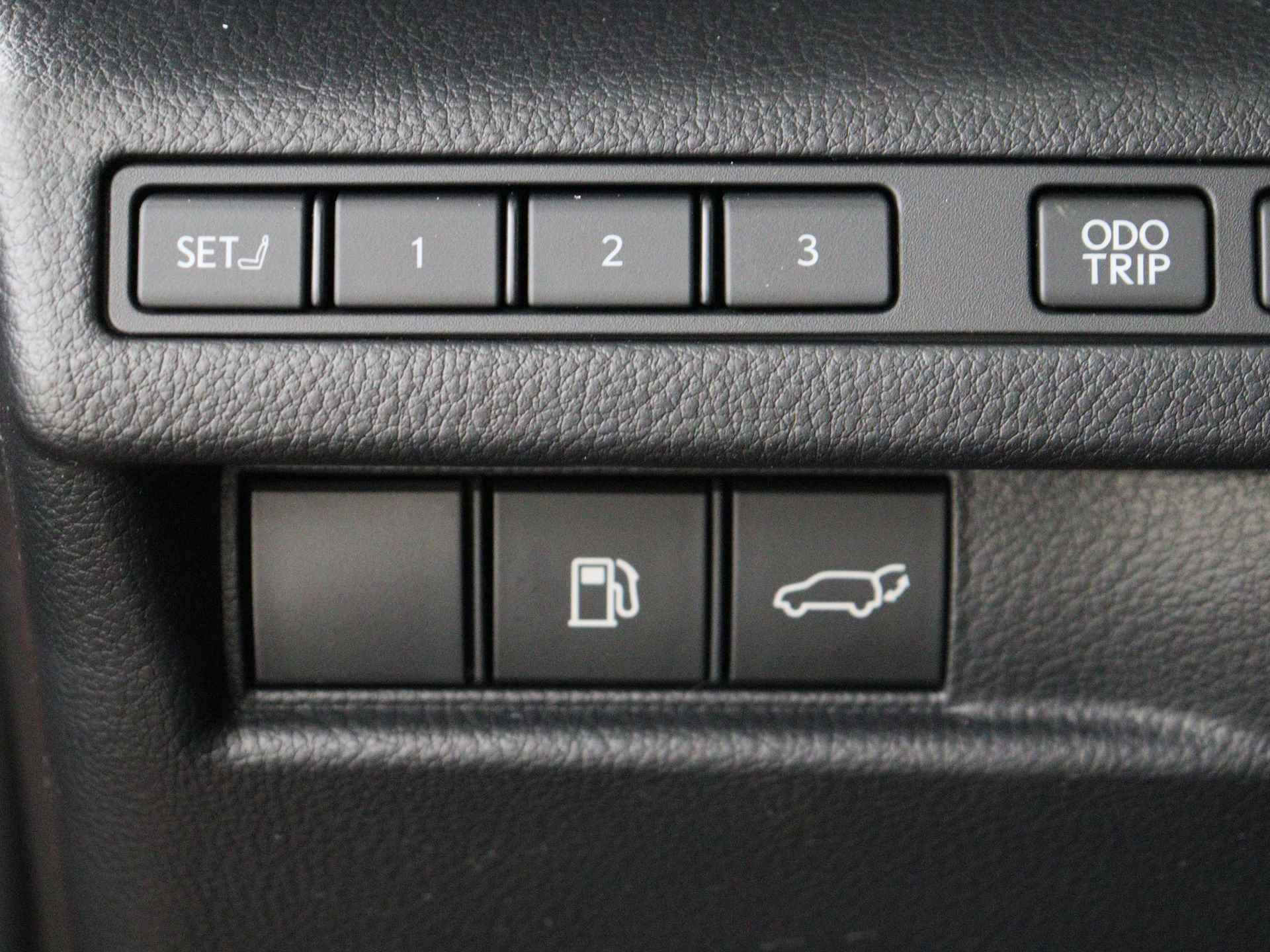 Lexus LBX Cool 2WD | Mark Levinson | Head Up Display | Memory Seat | - 29/57