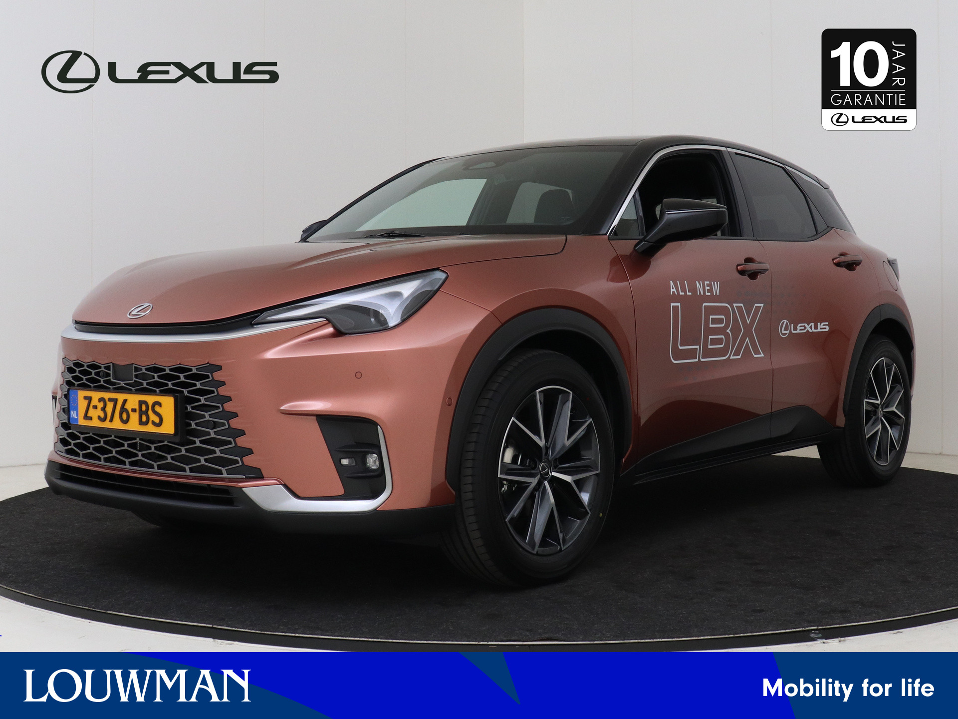 Lexus LBX Cool 2WD | Mark Levinson | Head Up Display | Memory Seat | bij viaBOVAG.nl