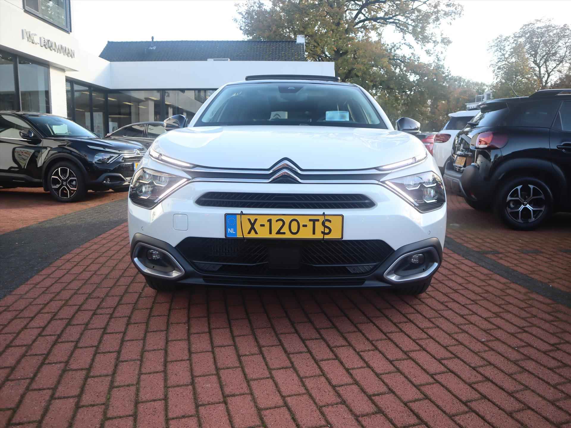 Citroen C4 PureTech 130PK S&S EAT8 Automaat Max, Rijklaarprijs | Panoramadak | Leder | Navigatie | 360 Camera - 54/68