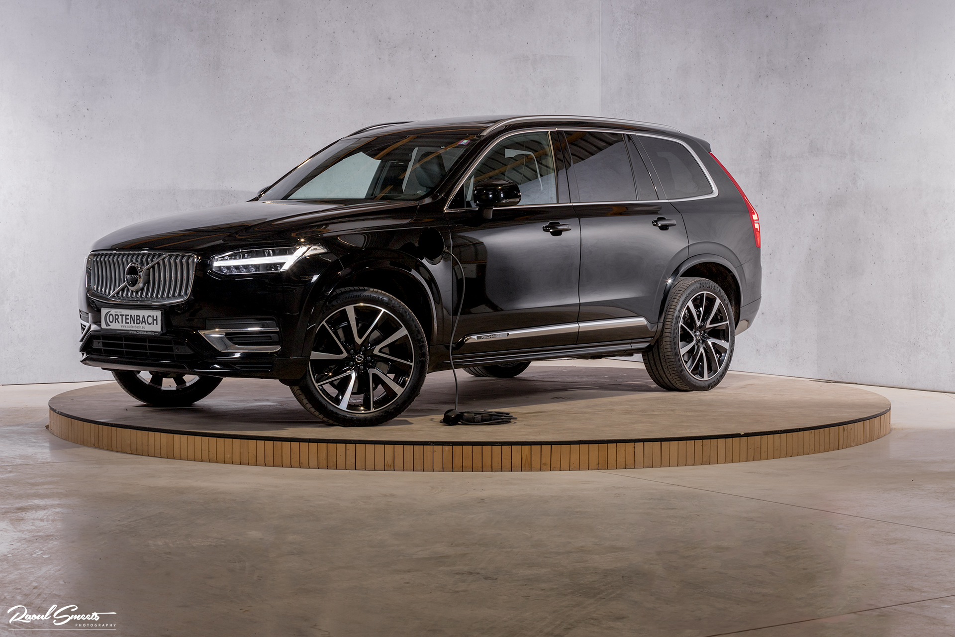 Volvo XC90 2.0 T8 Recharge AWD Inscription Expression | Apple Carplay | Adaptieve cruise | Panorama dak | Harmann kardon |