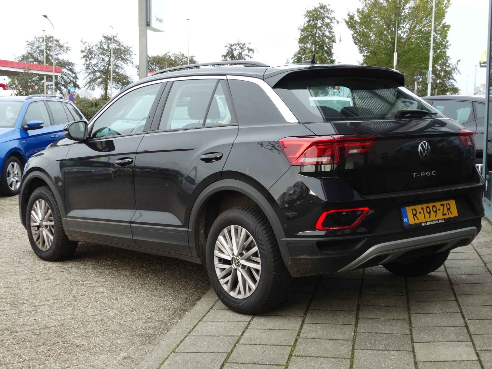 Volkswagen T-Roc 1.0 TSI Life - 2/17