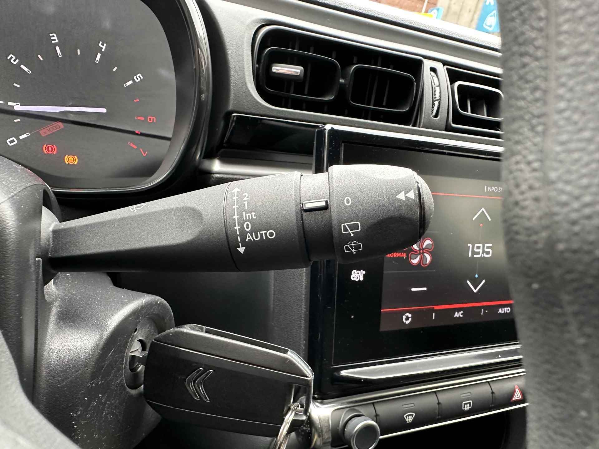 Citroën C3 1.2 PureTech S&S Feel Edition All-in prijs Airco/Cruise/Carplay/Park sens achter - 16/24