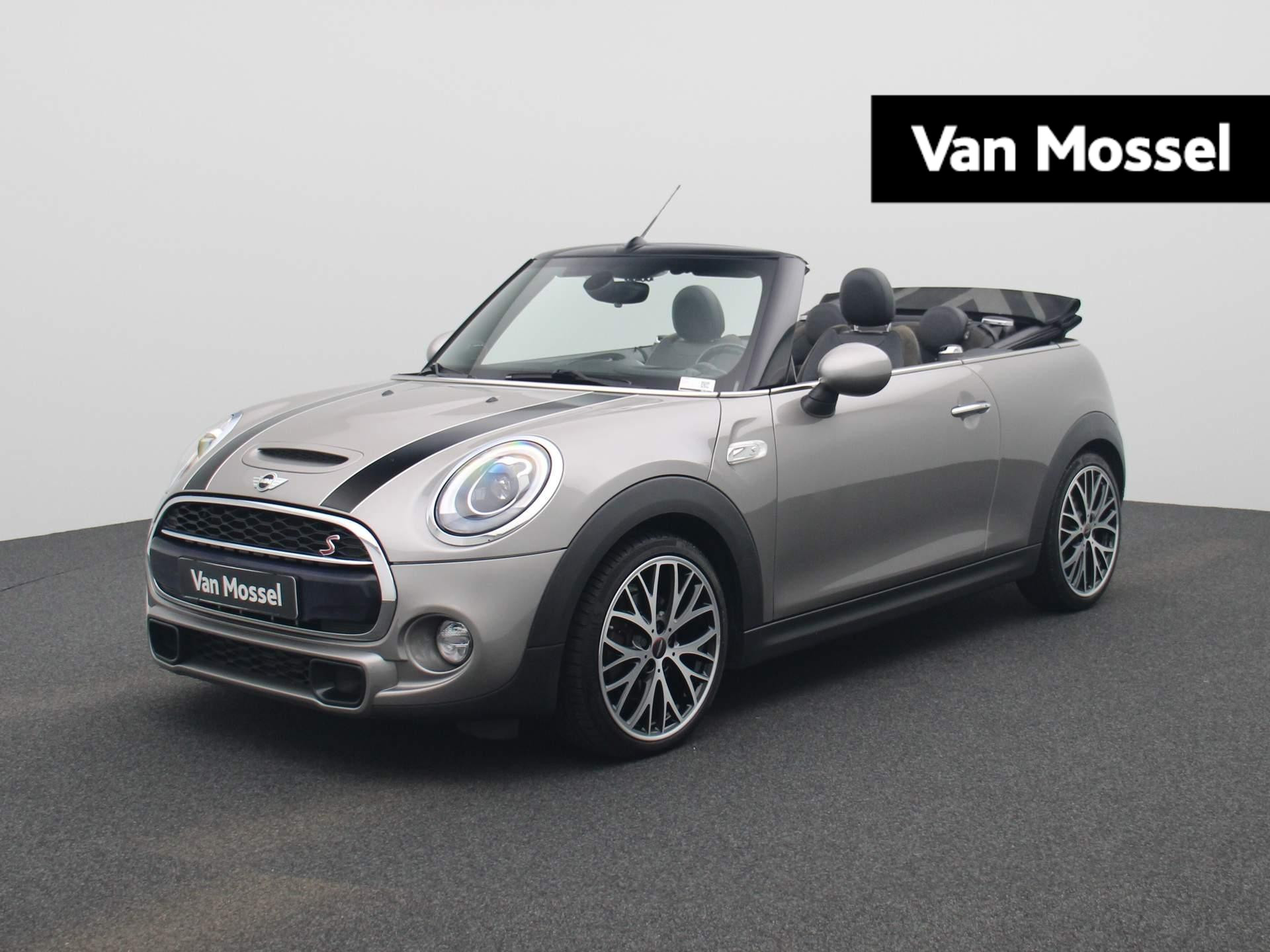 Mini Mini Cabrio 2.0 Cooper S Chili Serious Business Aut.| Leder | Navigatie | Climate Control | Parkeersensoren achter | LMV | Stoelverwarming | LED | Cabrio |