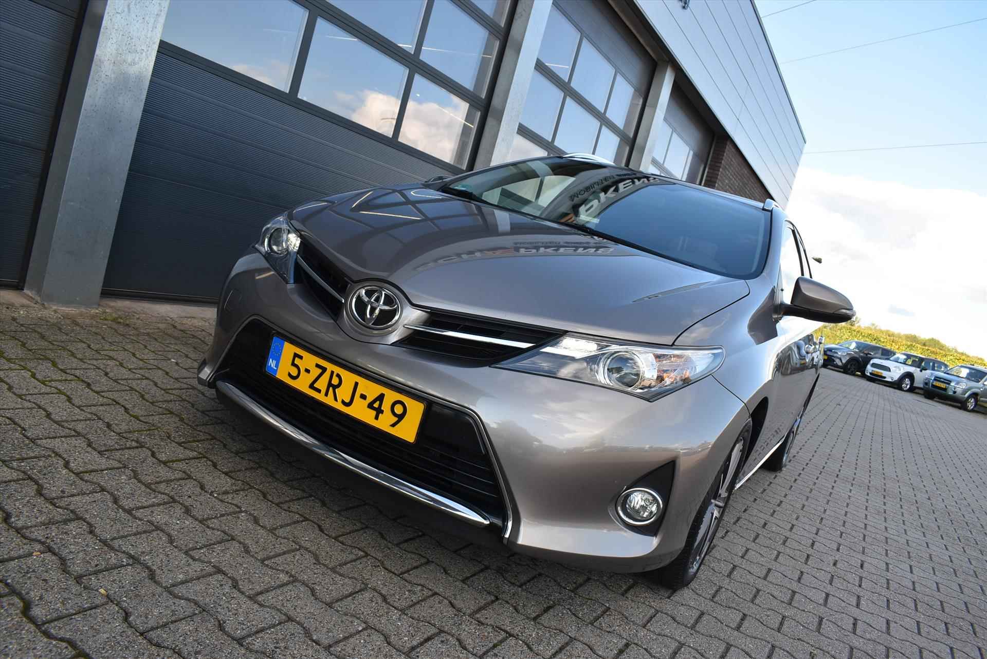 TOYOTA Auris 1.3 VVT-i 99pk Comfort - 13/31