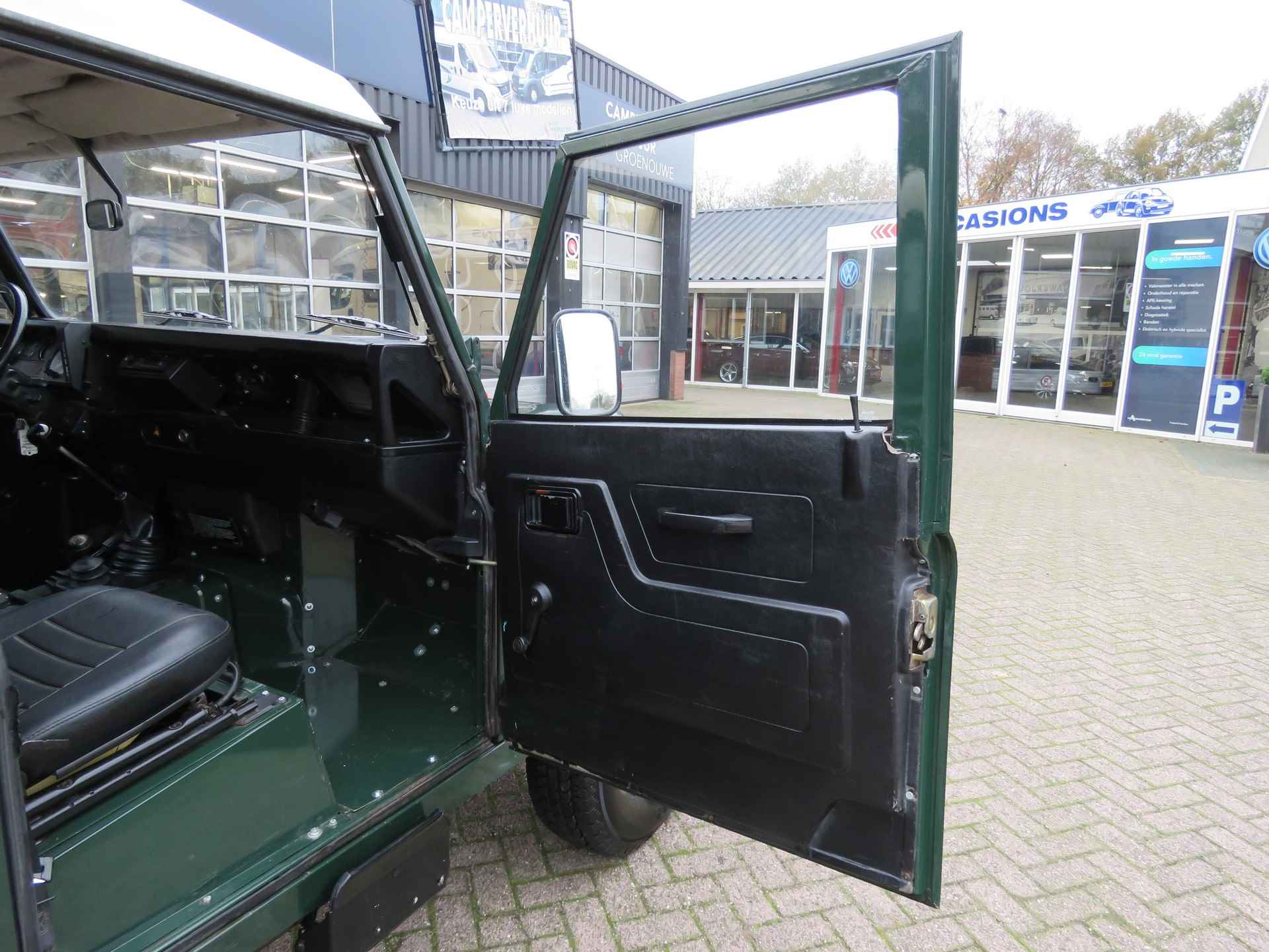 Land Rover Defender 2.5 90" County / Gegalvaniseerd chassis / Apk tot 06-11-2026 - 26/37