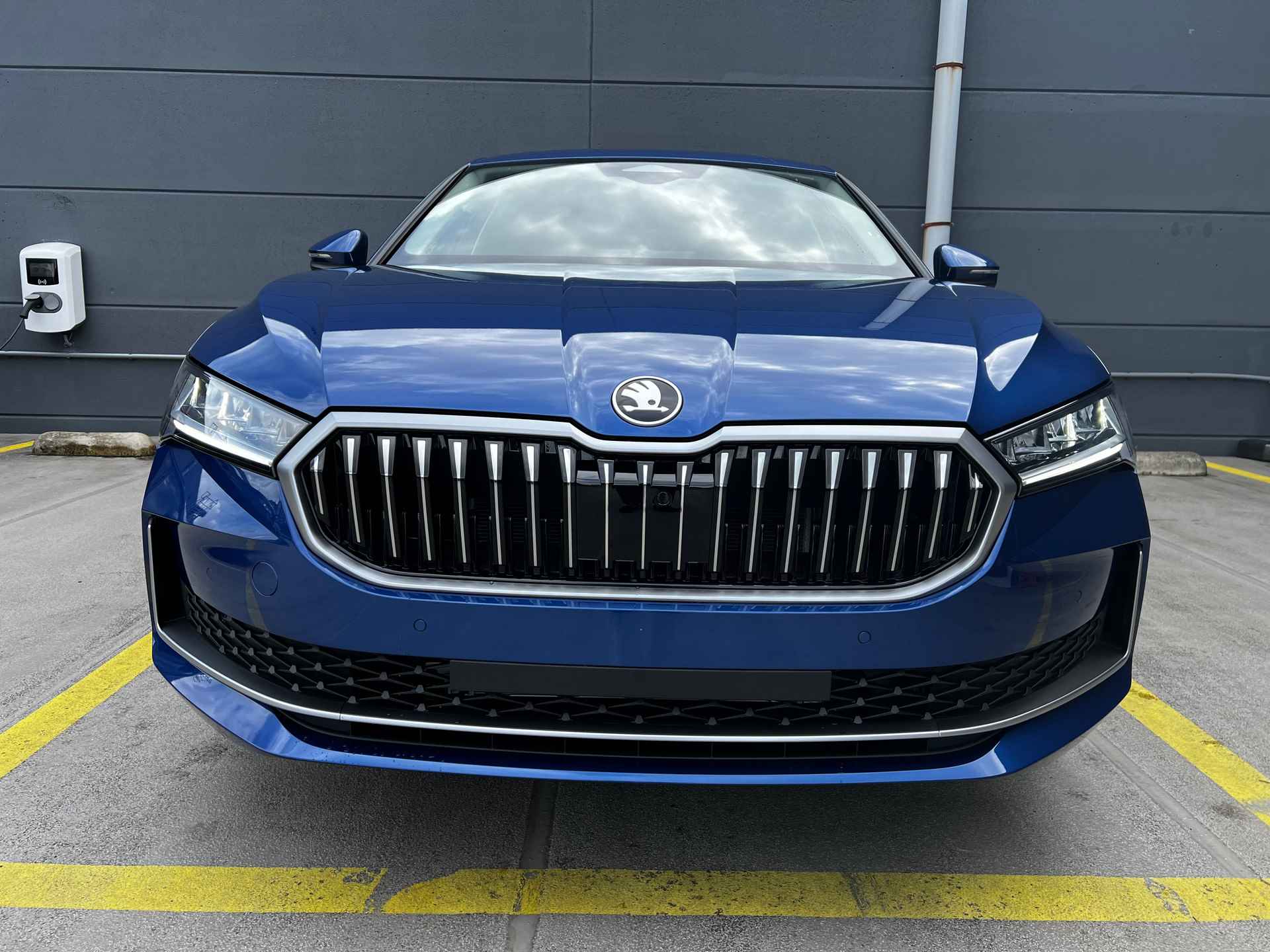 ŠKODA Superb - 3/16