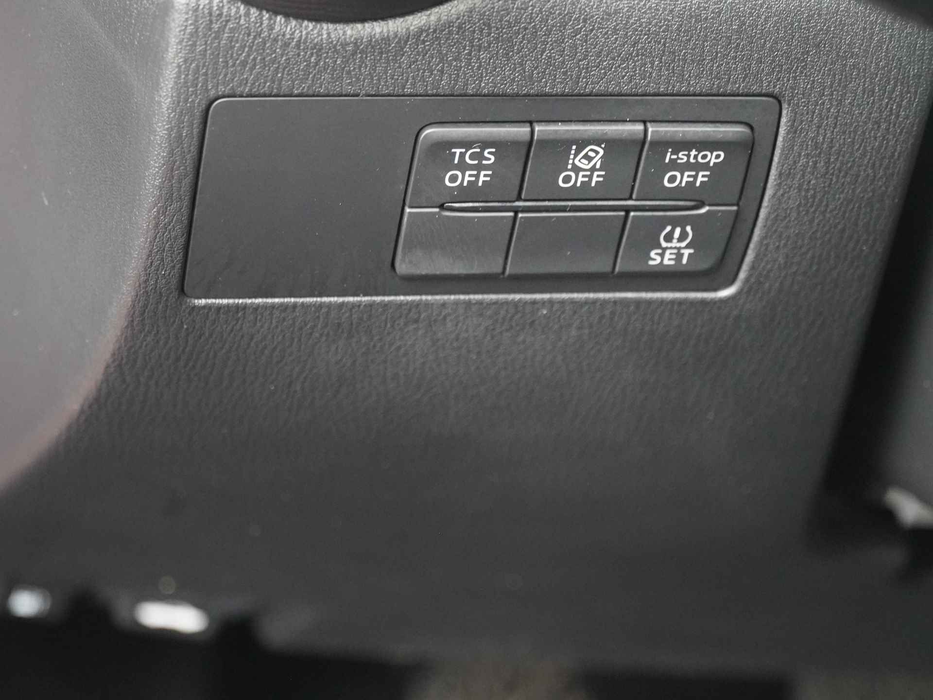 Mazda CX-3 2.0 SkyActiv-G 120 GT-M - Navigatie - Lederen bekleding - Stoel + stuurverwarming - 12 maanden BOVAG garantie - 23/50
