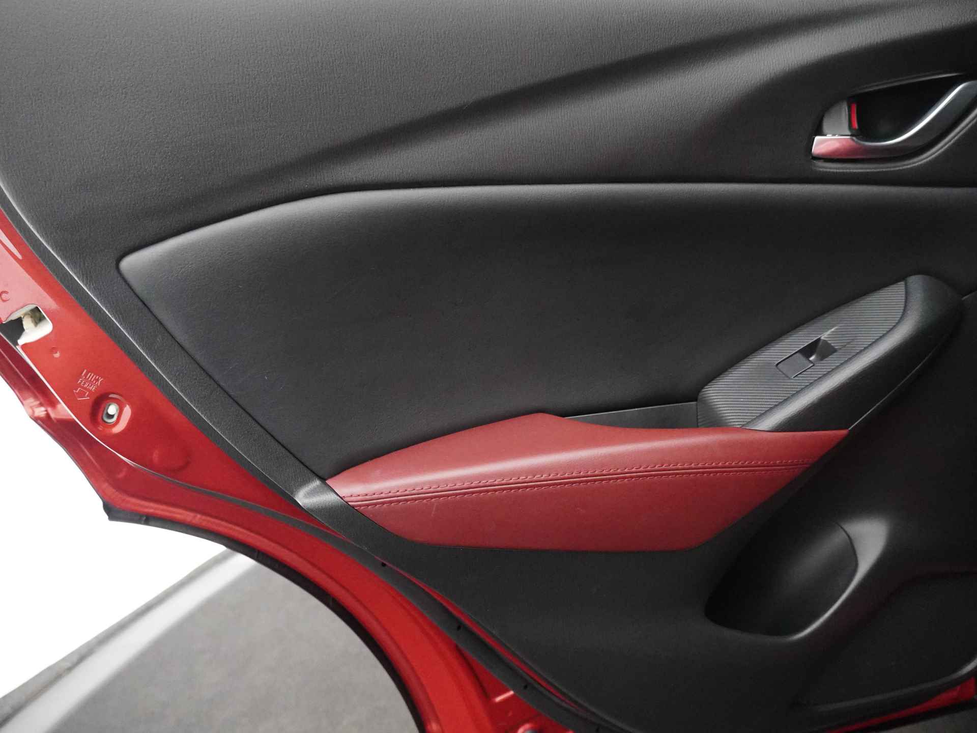 Mazda CX-3 2.0 SkyActiv-G 120 GT-M - Navigatie - Lederen bekleding - Stoel + stuurverwarming - 12 maanden BOVAG garantie - 36/50