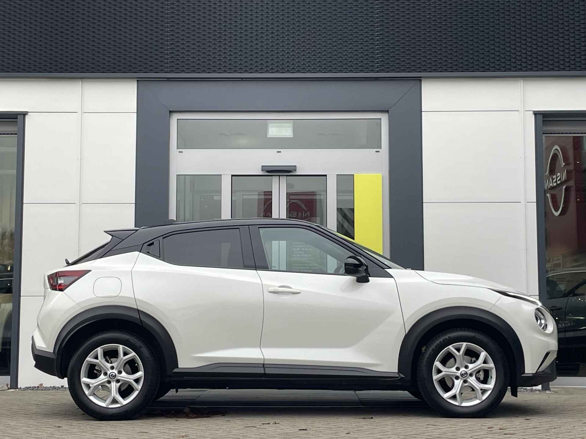 Nissan Juke 1.0 DIG-T 116 N-Connecta | Navigatie - 17/34