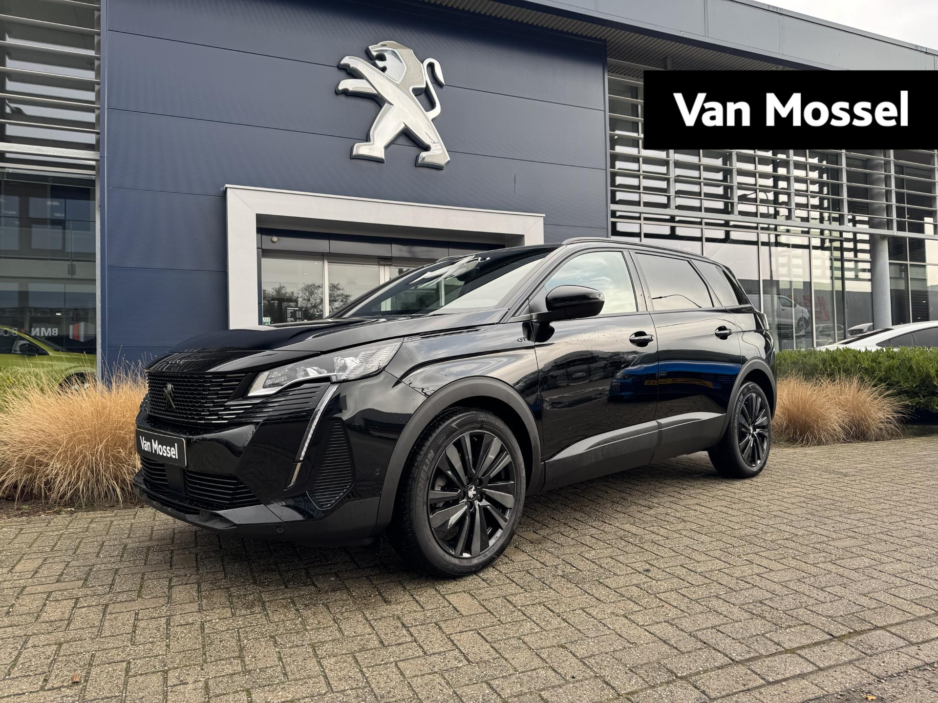 Peugeot 5008 130 GT l Black Pack l Panorama dak