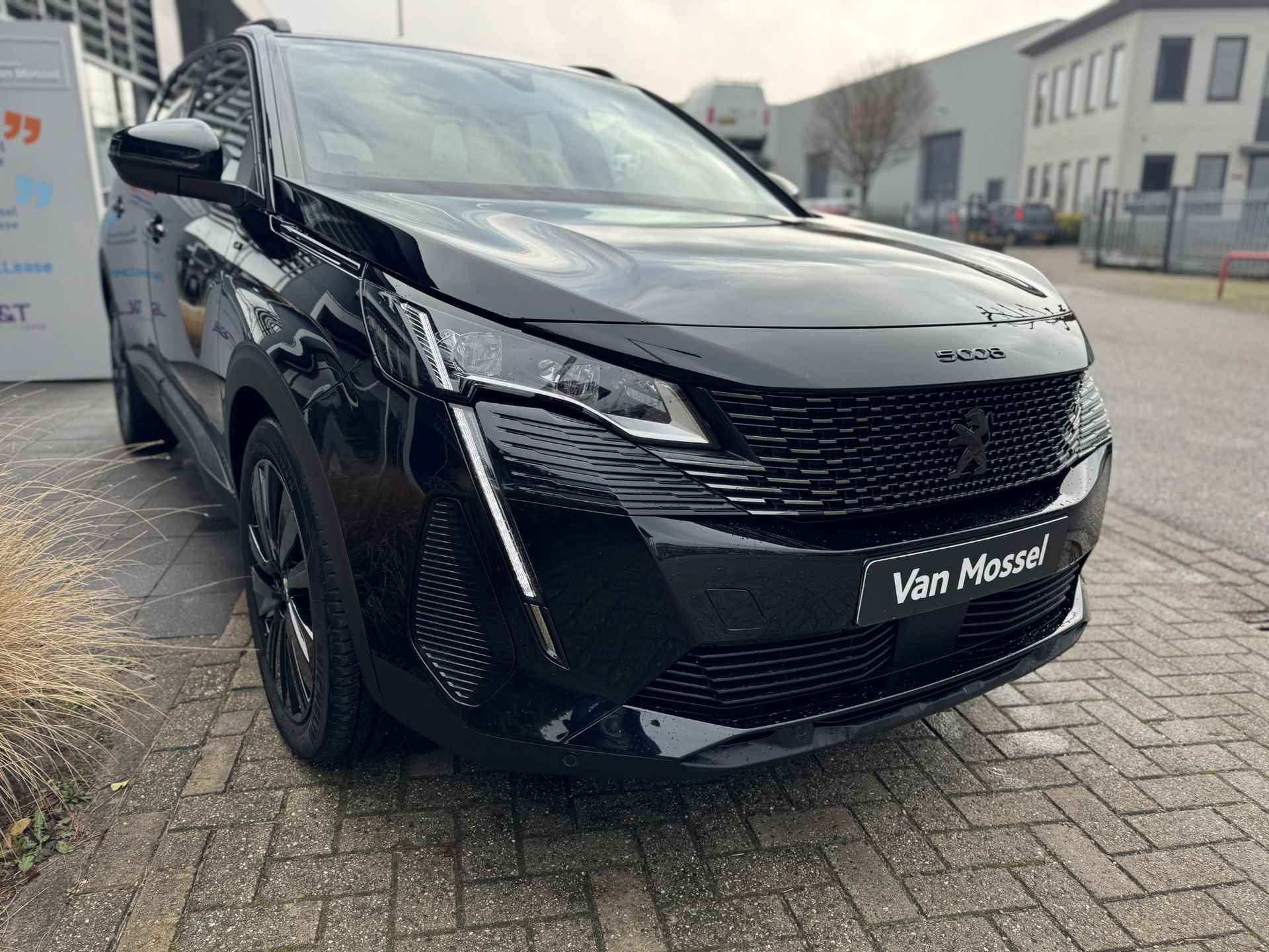 Peugeot 5008 130 GT l Black Pack l Panorama dak - 8/34