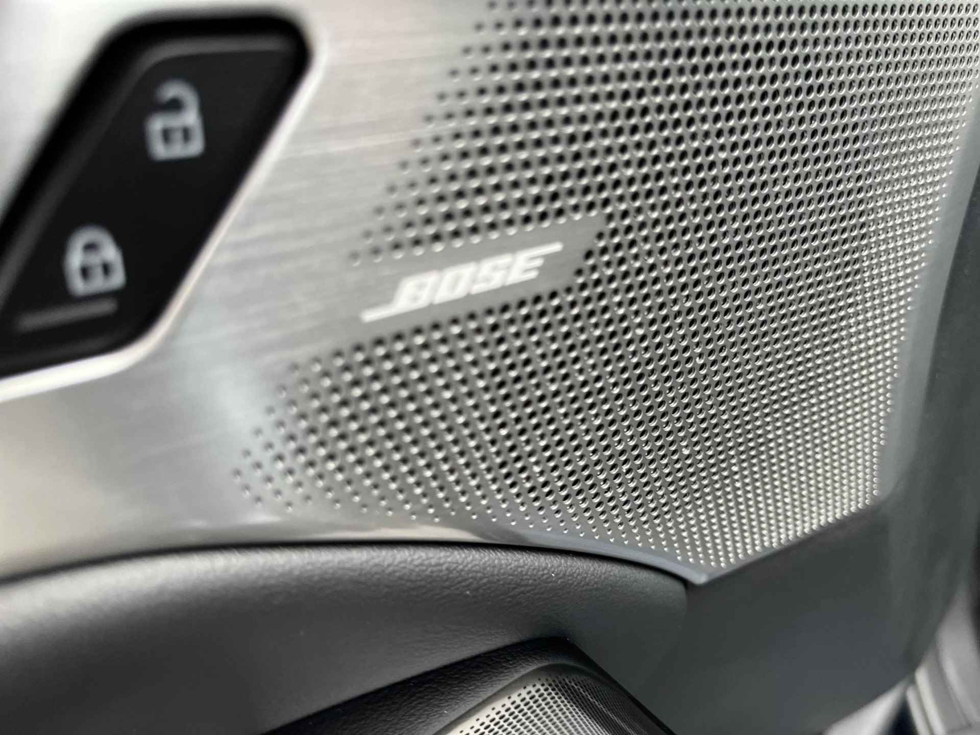 Mazda 3 2.0 e-SkyActiv-G M Hybrid 150 Exclusive-line | Comfort Pack | Driver Assistance Pack | Design Pack | - 28/34