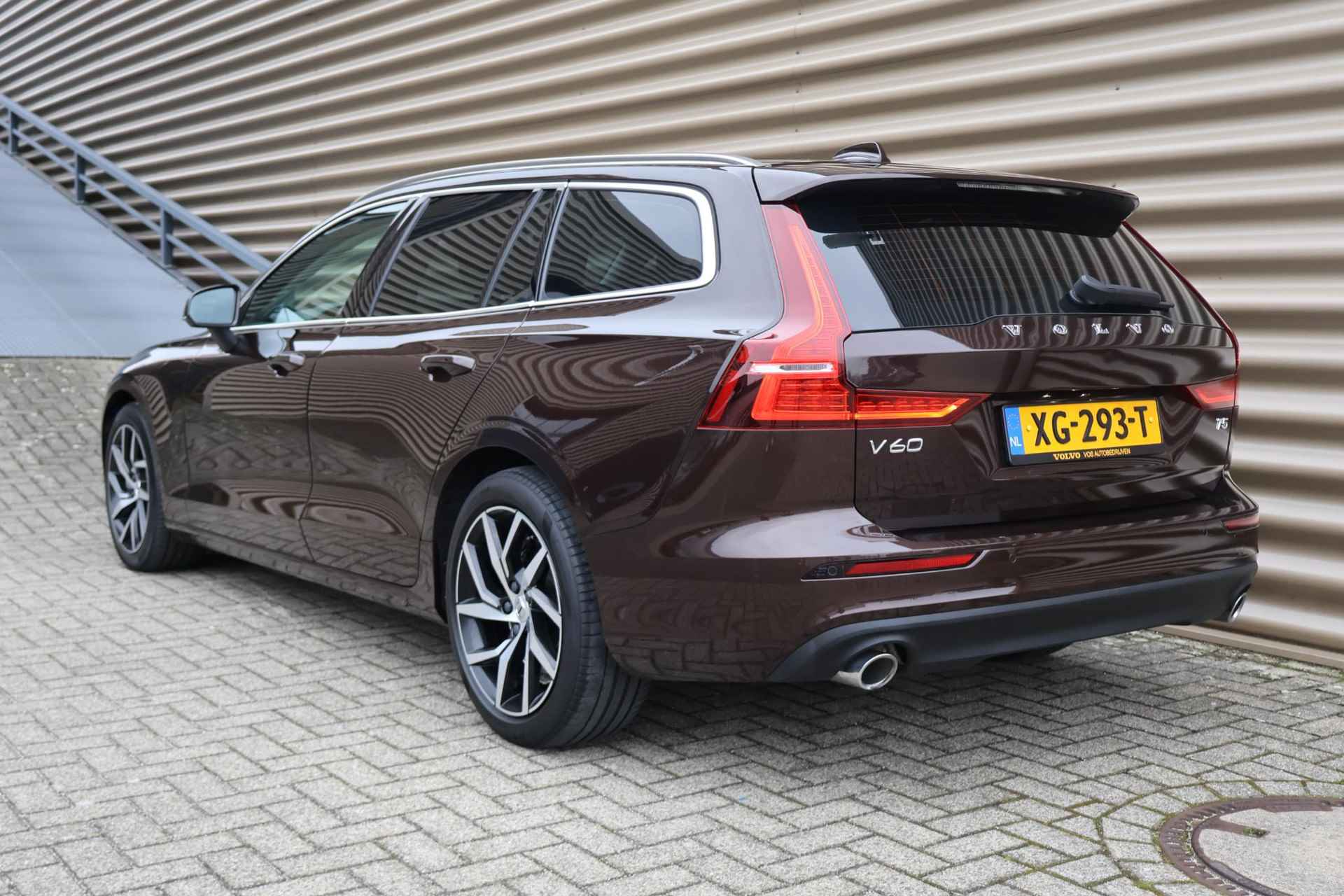 Volvo V60 T5 Momentum | Trekhaak | Beige leder | Dealer onderhouden - 12/50