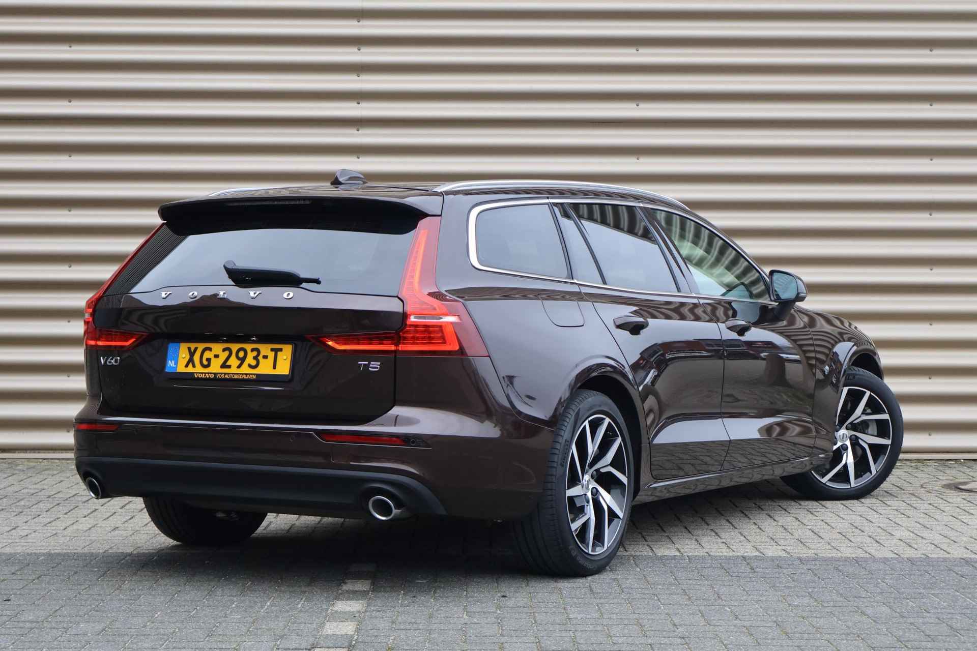 Volvo V60 T5 Momentum | Trekhaak | Beige leder | Dealer onderhouden - 29/50