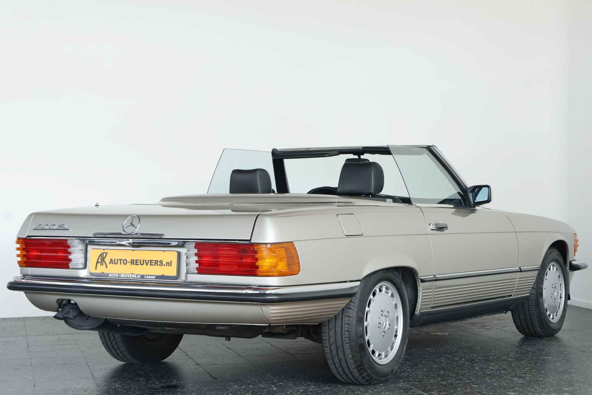 Mercedes-Benz SL-Klasse 300 SL R107 / Weinig km / Leder / Hardtop - 6/27