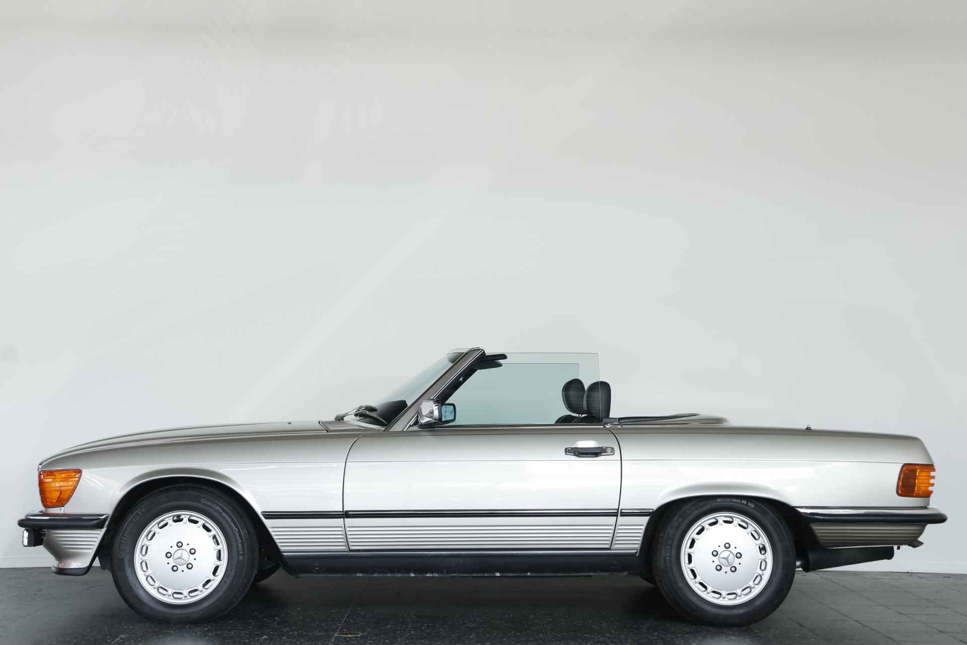 Mercedes-Benz SL-Klasse 300 SL R107 / Weinig km / Leder / Hardtop - 27/27