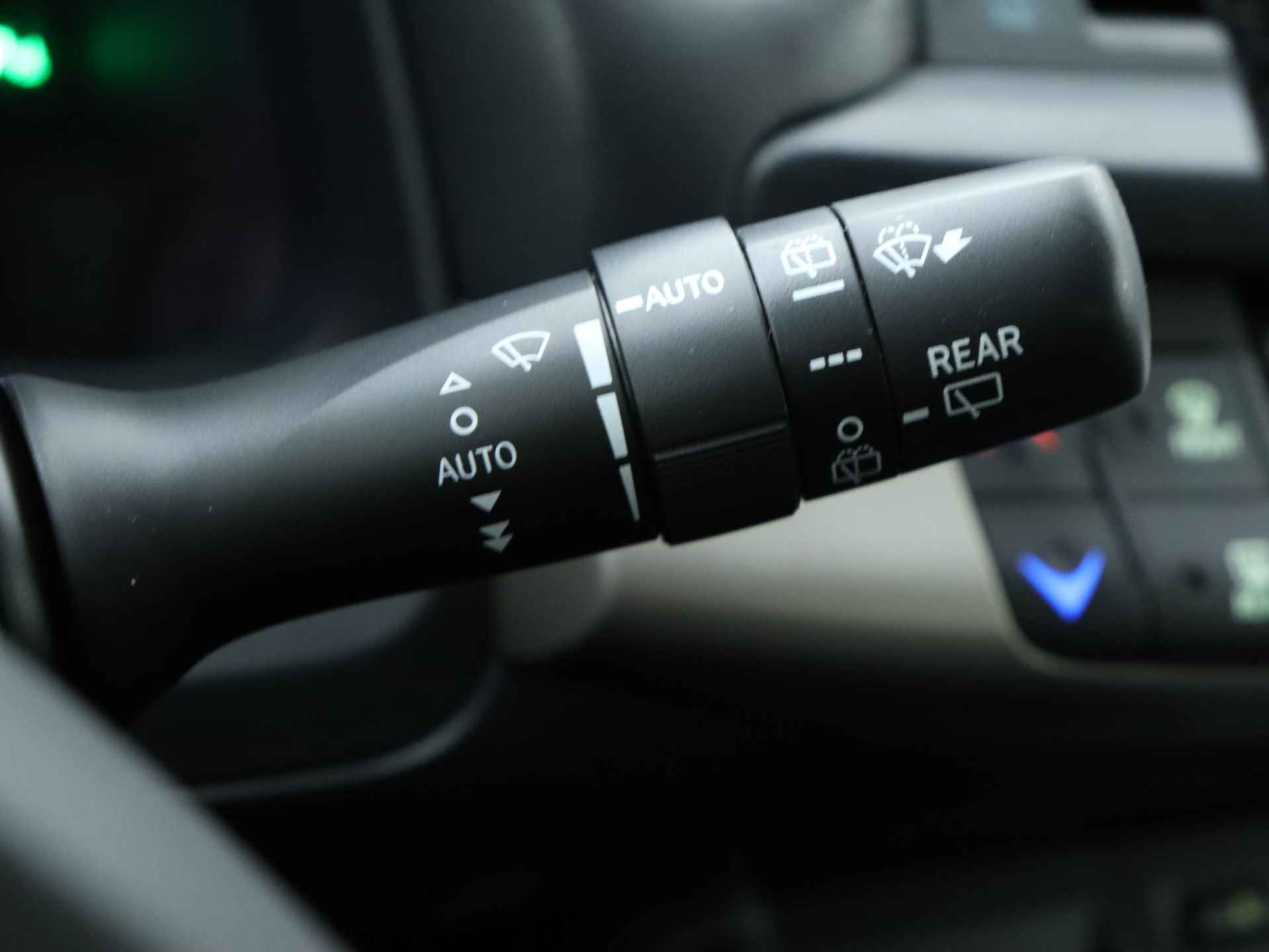 Lexus CT 200h | Parkeersensoren | 16" Velgen | Bluetooth Carkit | - 19/37
