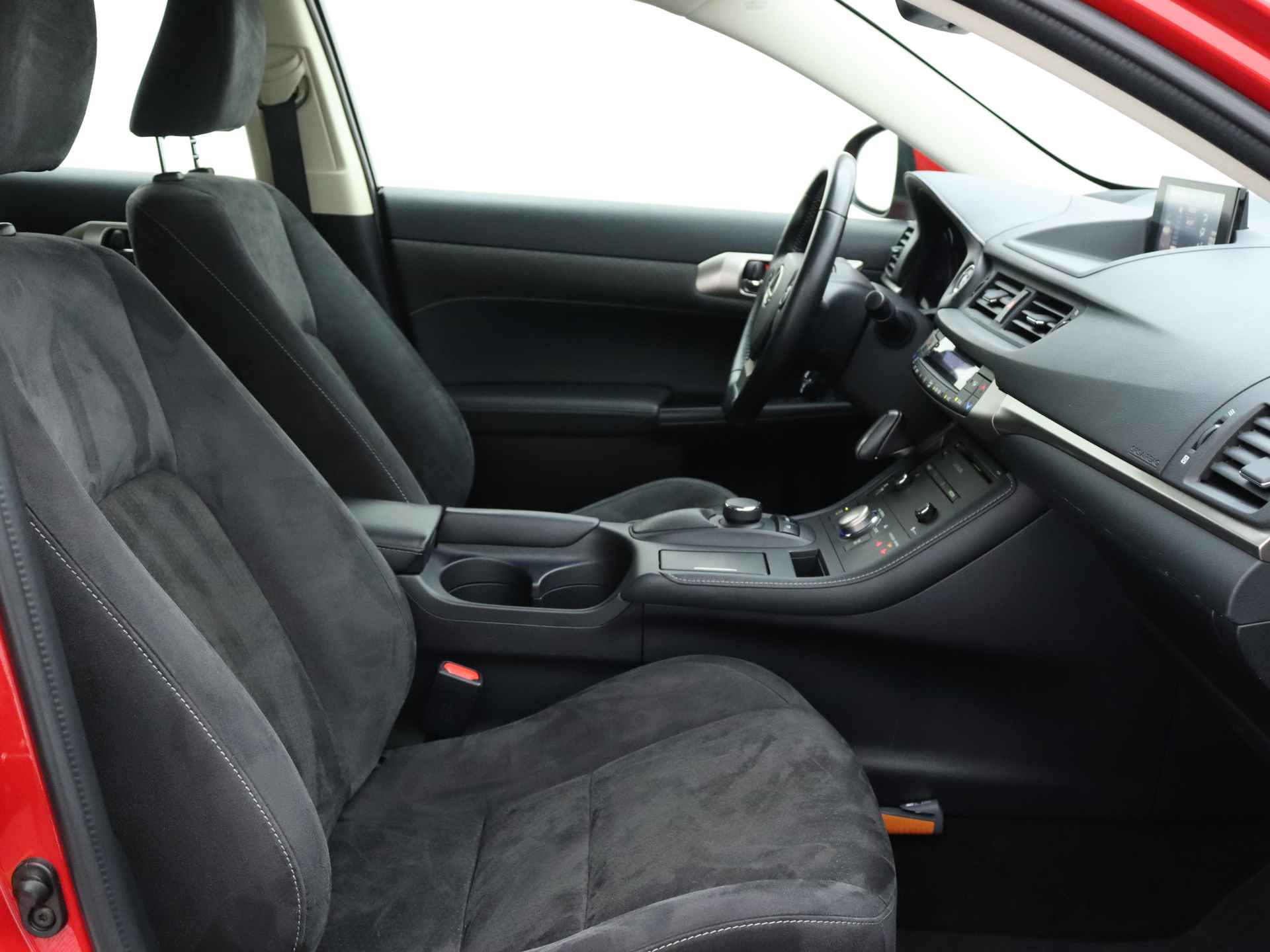 Lexus CT 200h | Parkeersensoren | 16" Velgen | Bluetooth Carkit | - 24/37