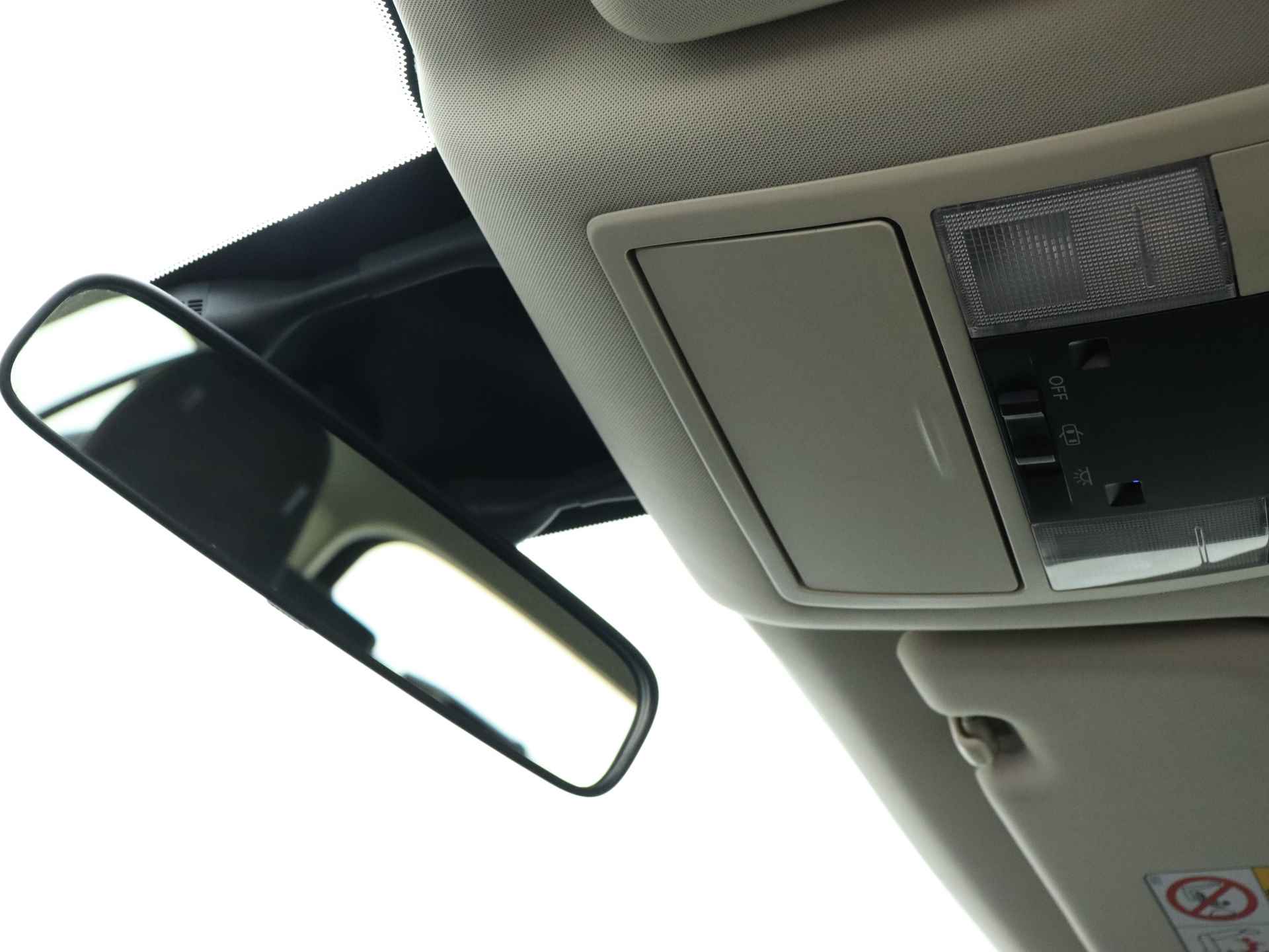 Lexus CT 200h | Parkeersensoren | 16" Velgen | Bluetooth Carkit | - 25/37