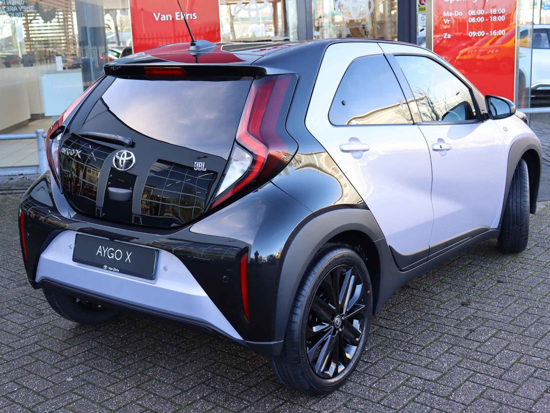 Toyota Aygo X 1.0 VVT-i MT JBL Bitone, Nieuw en uit voorraad leverbaar! - 3/38