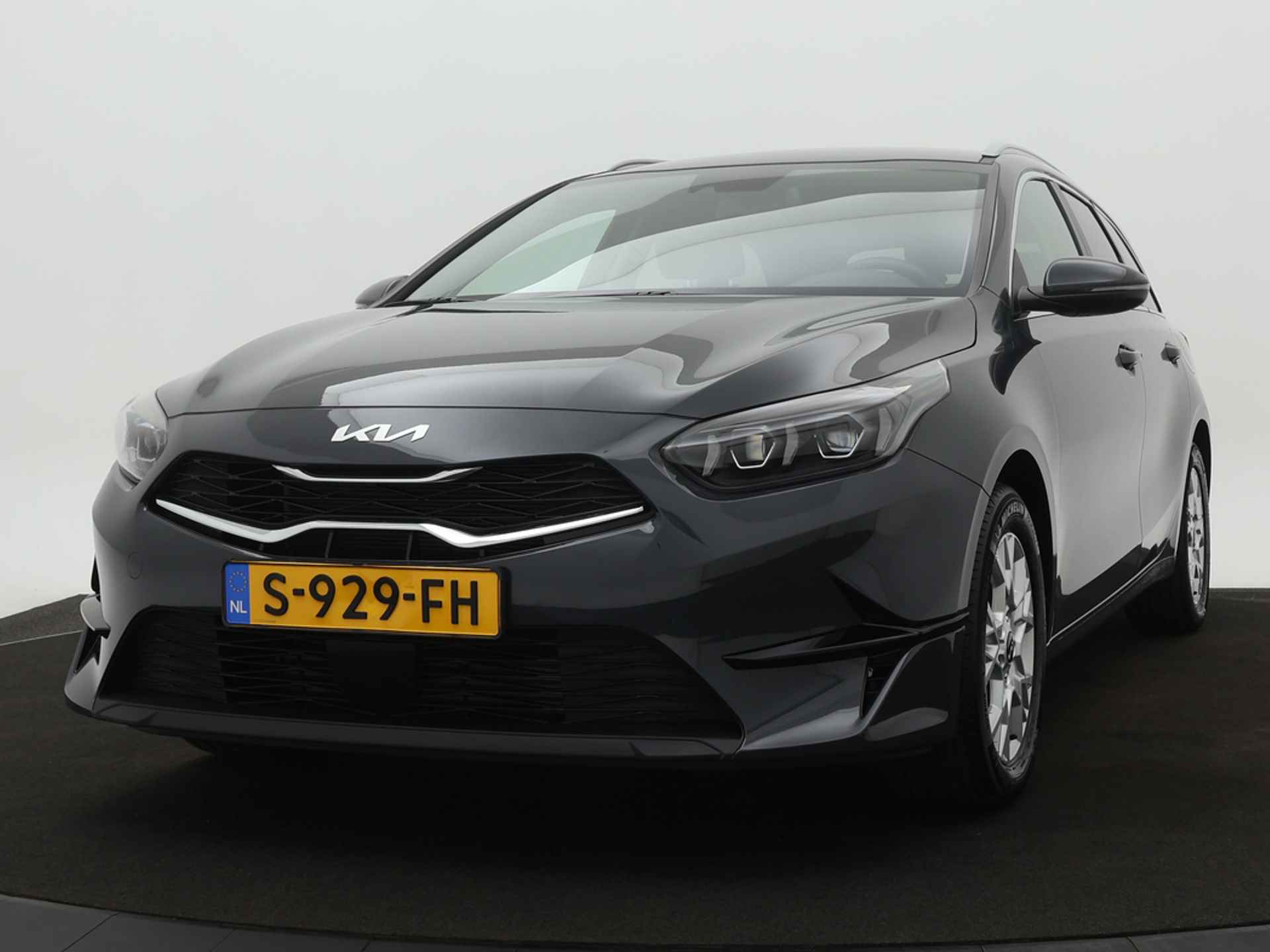 Kia Ceed Sportswagon 1.0 T-GDi DynamicPlusLine - Led - Stoel/Stuurverwarming - Cruise Control - Climate Control - Navigatie - Fabrieksgarantie Tot 2030 - 2/46