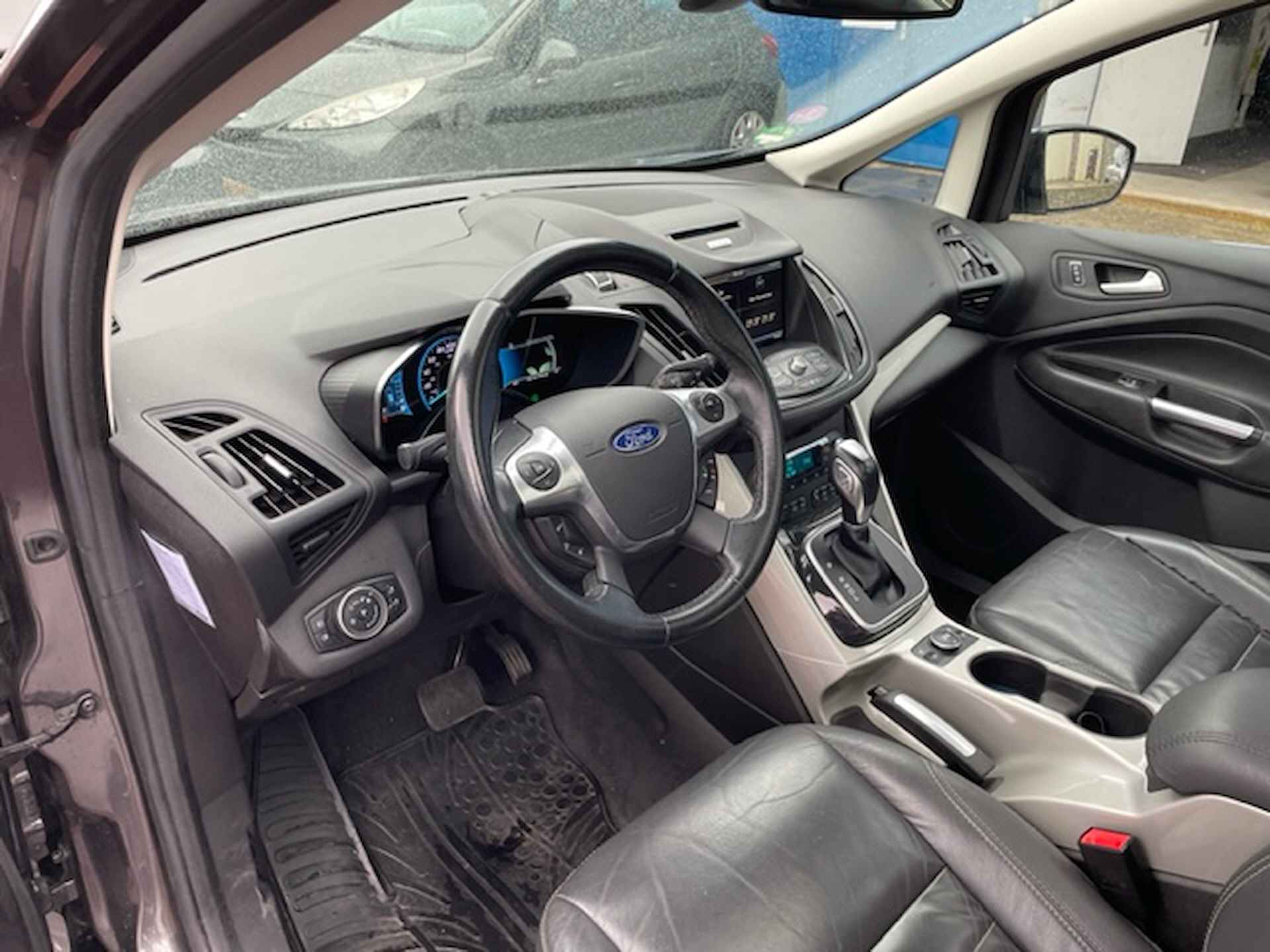 Ford C-MAX 2.0 Plug-in Hybrid Titanium Plus 2015 LEDER Zeer complete uitvoering met Navigatie, park assistance, etc. NAP en alle boekjes zijn aanwezig. - 9/46