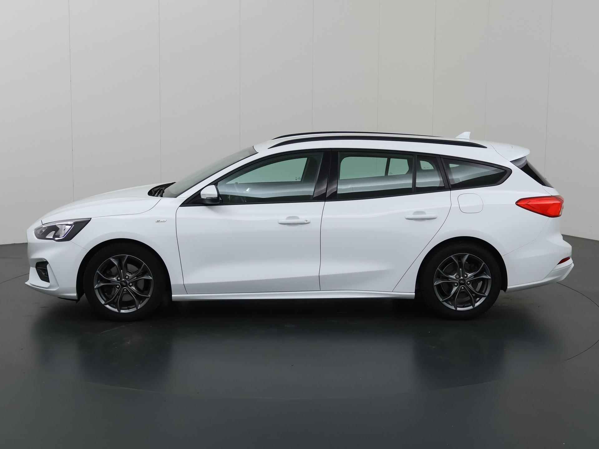 Ford Focus Wagon 1.0 EcoBoost ST Line Business | AGR-stoelen | Keyless Go | Climate Control | Parkeersensoren | - 6/44